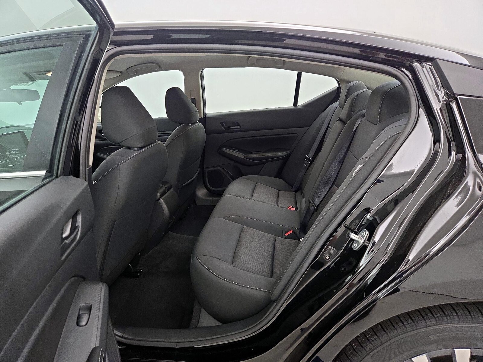 2025 Nissan Altima SV - Photo 20