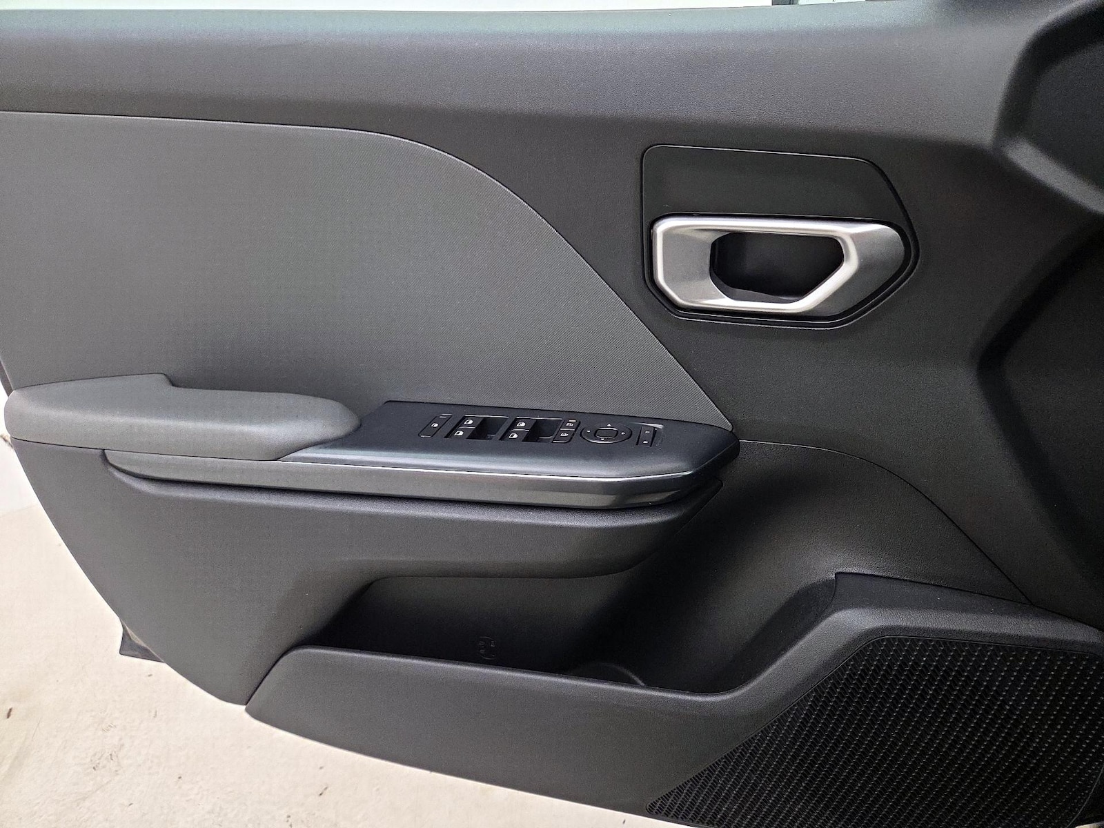 2025 Kia K4 LXS - Photo 13
