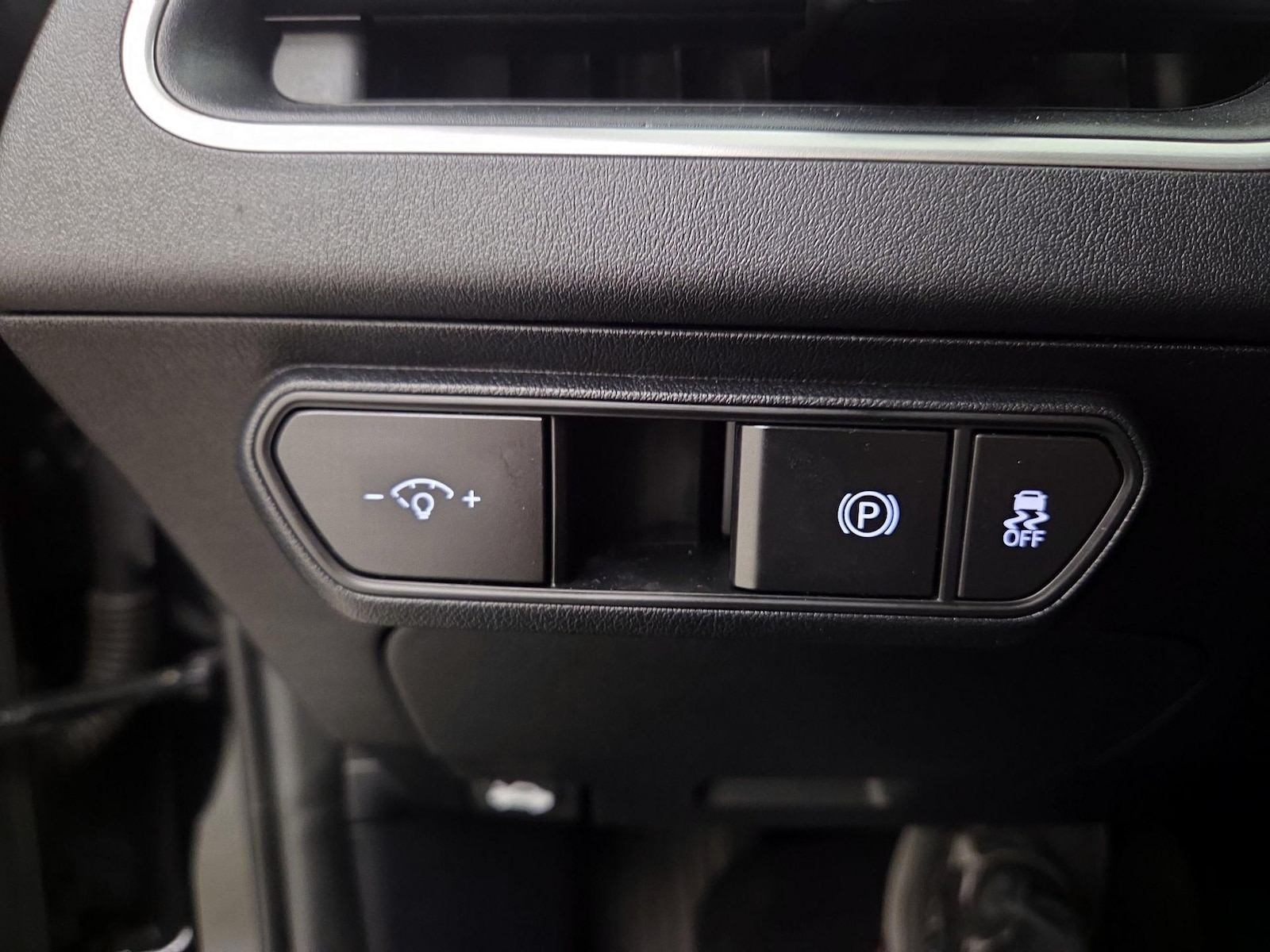2025 Kia K4 LXS - Photo 14