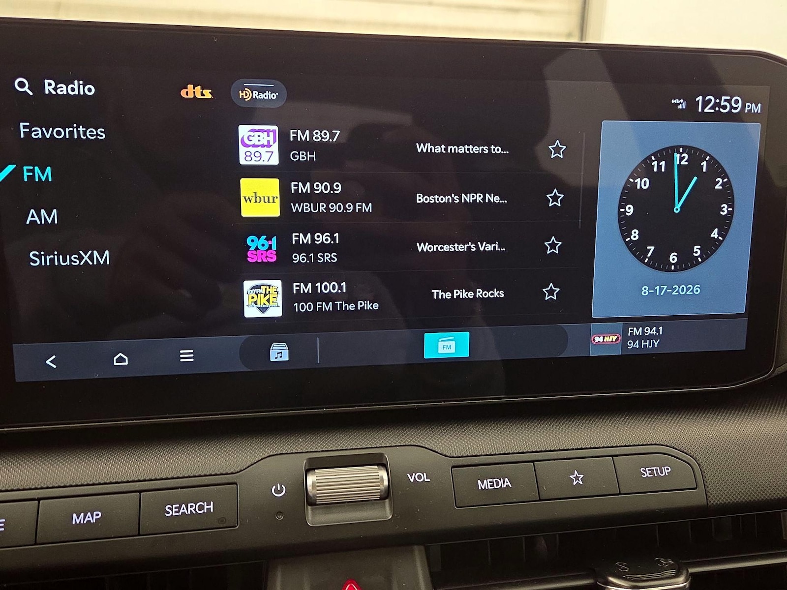 2025 Kia K4 LXS - Photo 16