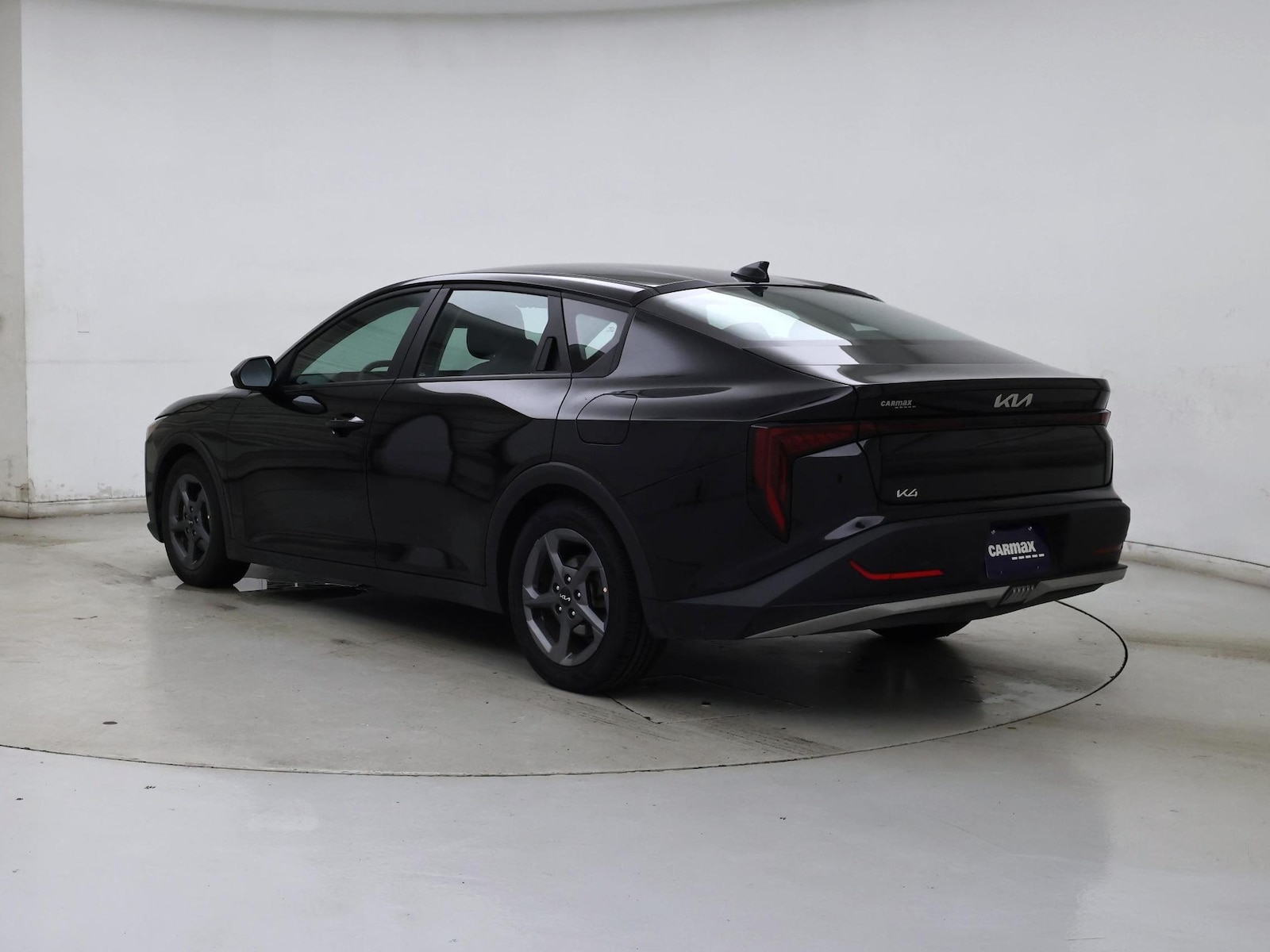 2025 Kia K4 LXS - Photo 3