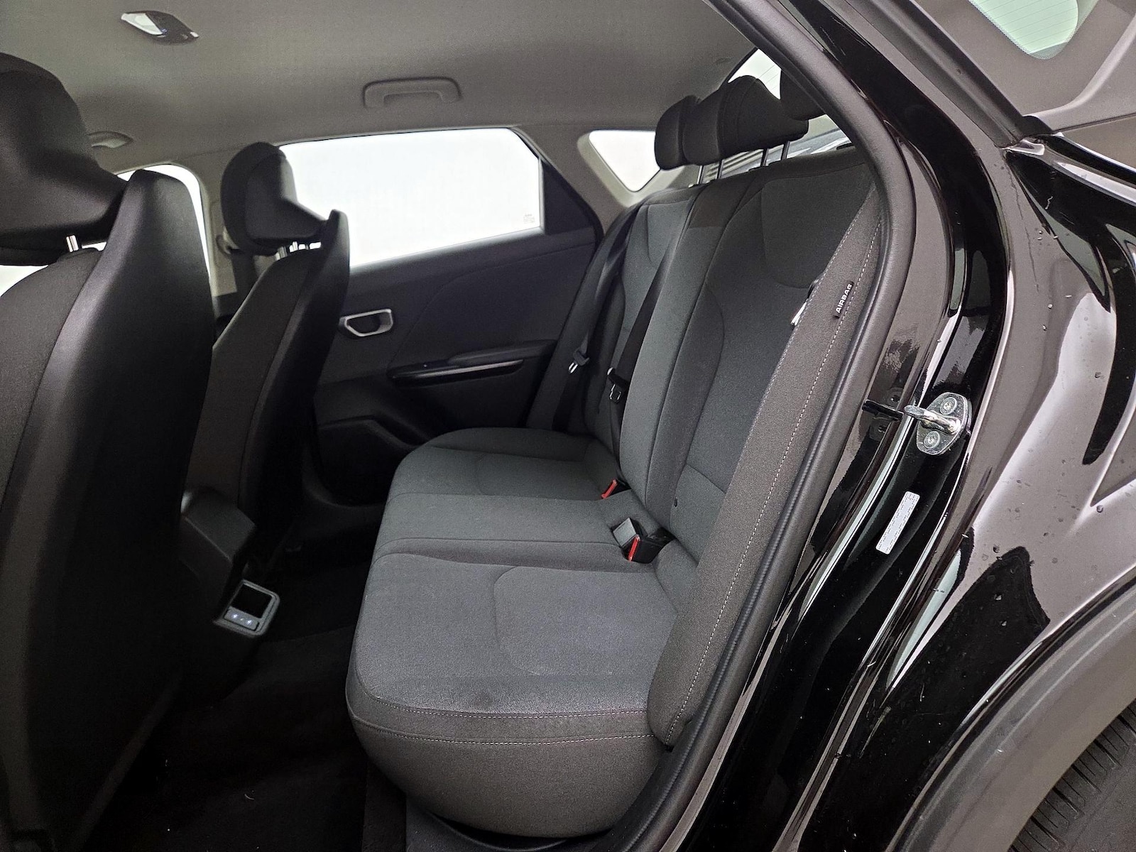2025 Kia K4 LXS - Photo 20
