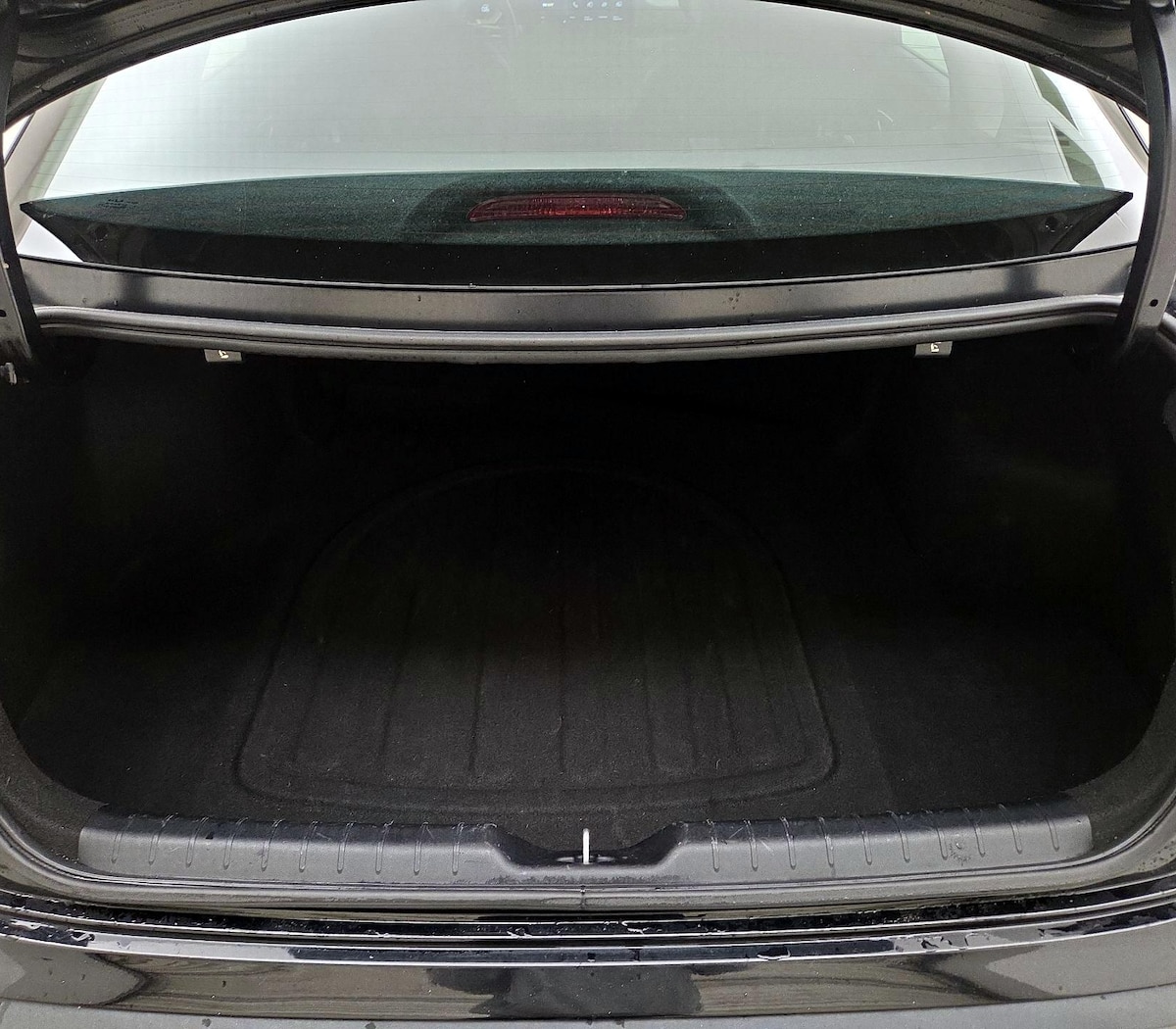 Trunk/Cargo (Seats Up)