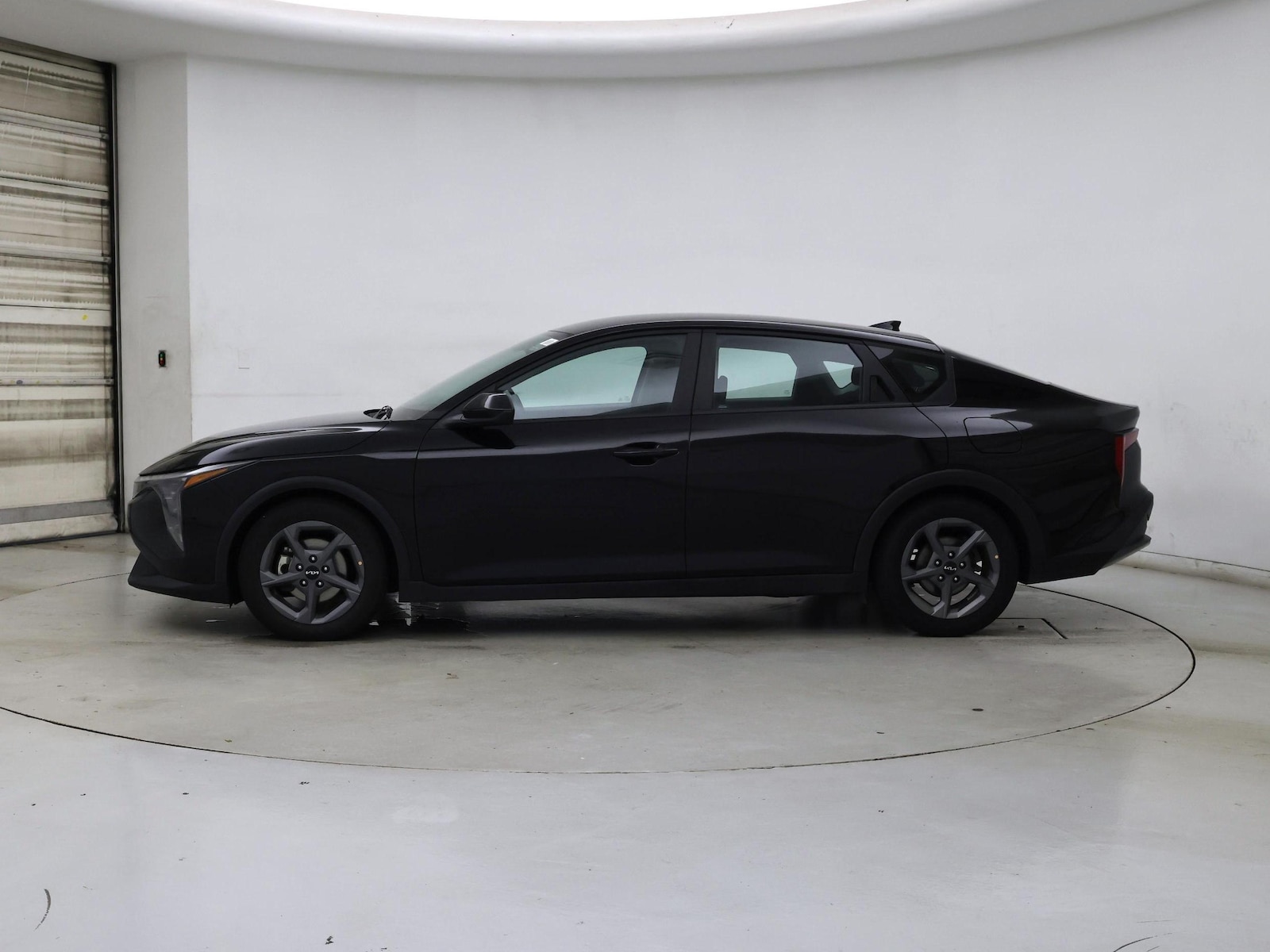 2025 Kia K4 LXS - Photo 4