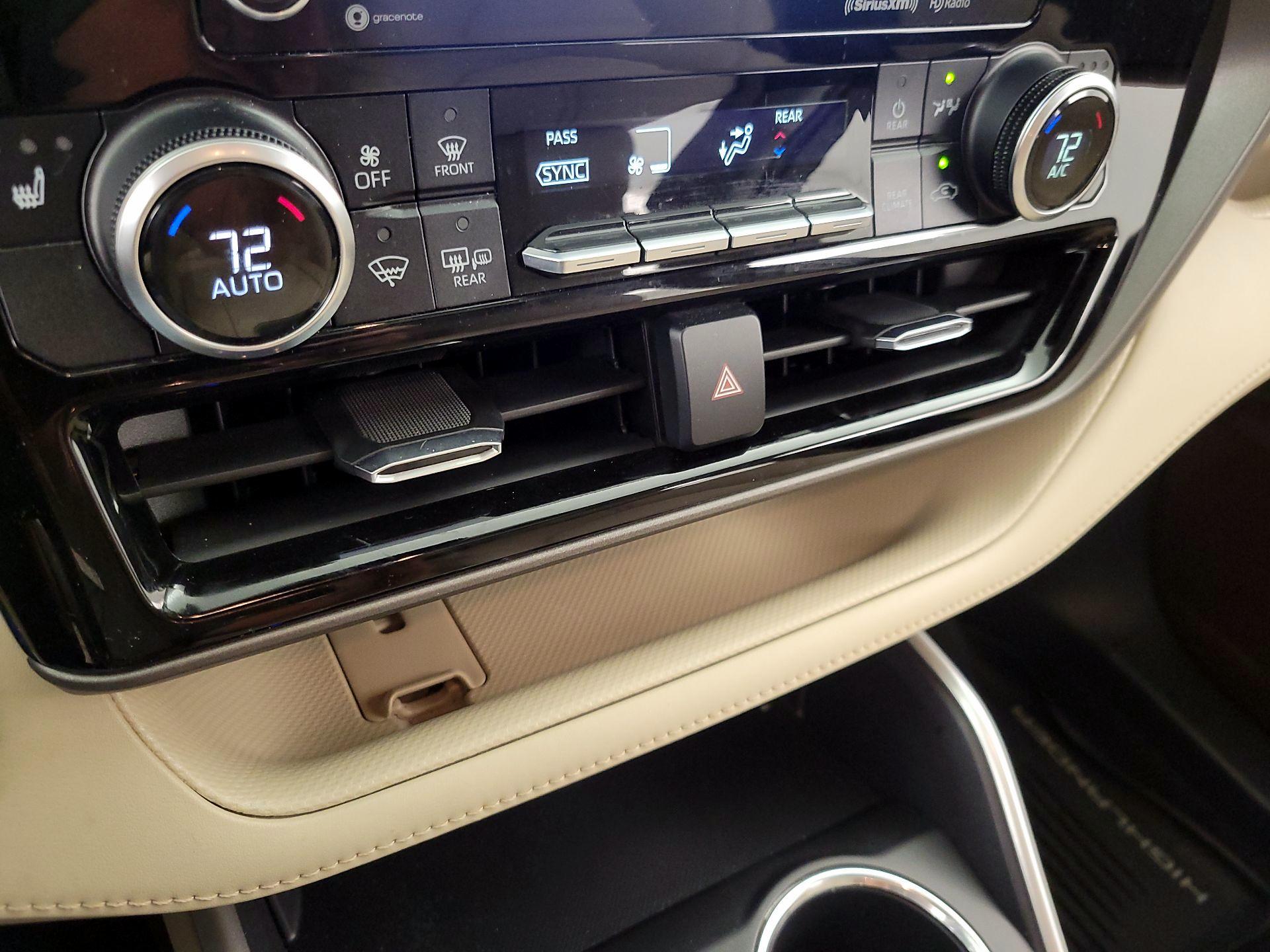 Thumbnail: 2020 Toyota Highlander - 16