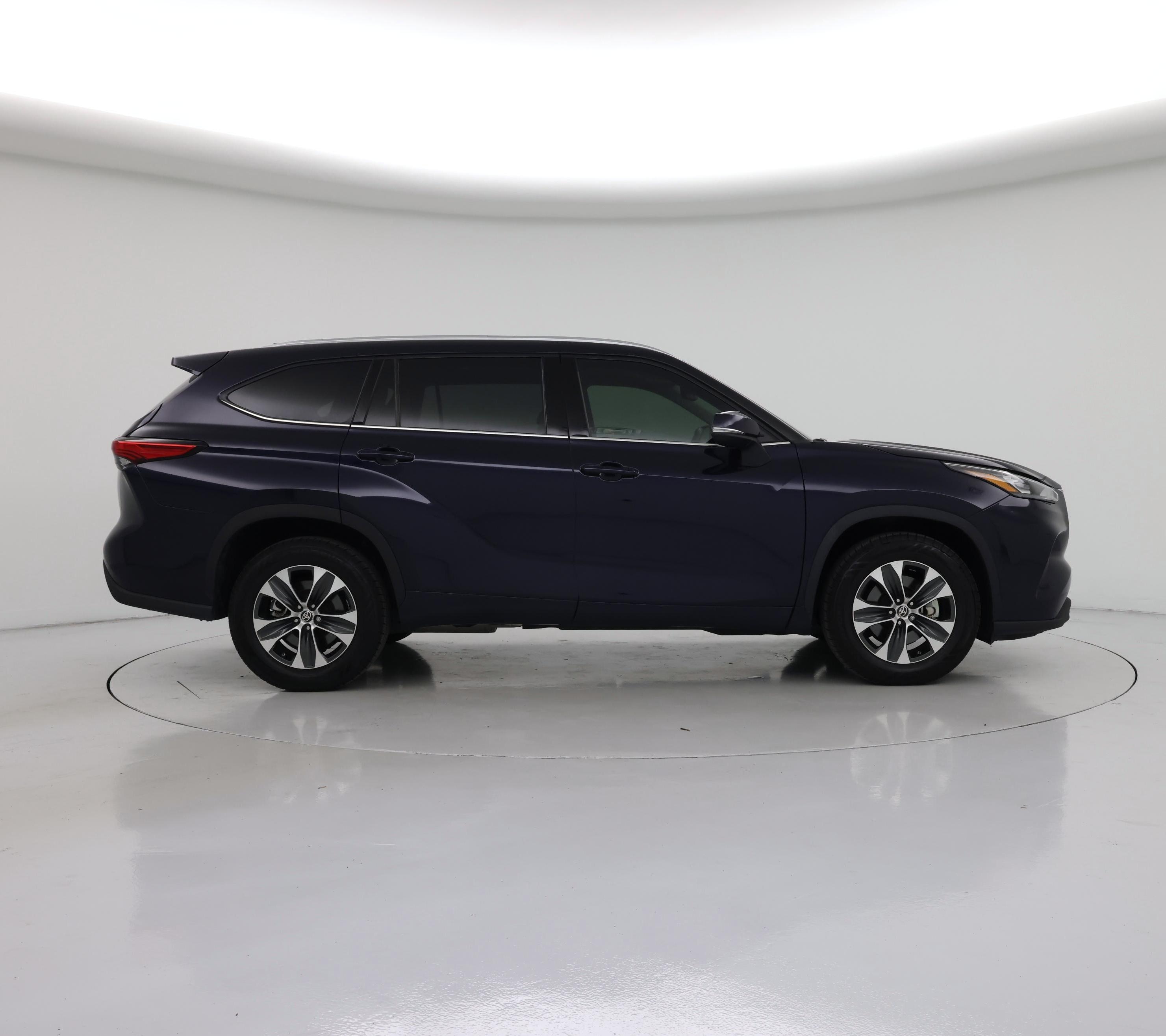 Thumbnail: 2020 Toyota Highlander - 7