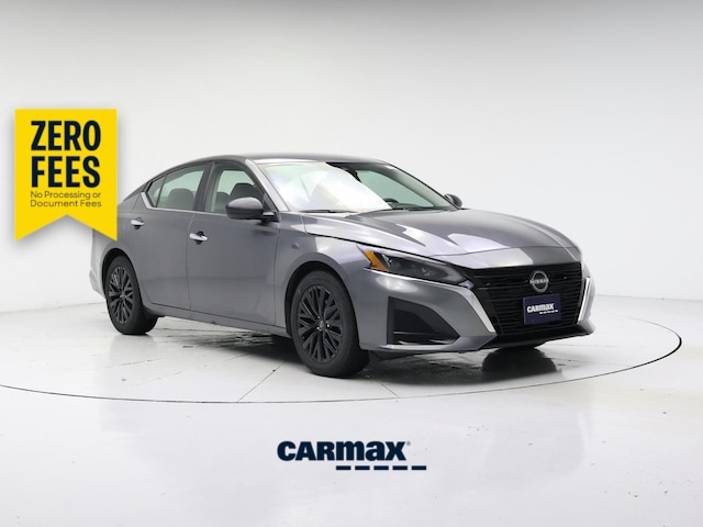 Gray 2025 Nissan Altima Sedan Front-Wheel Drive Automatic