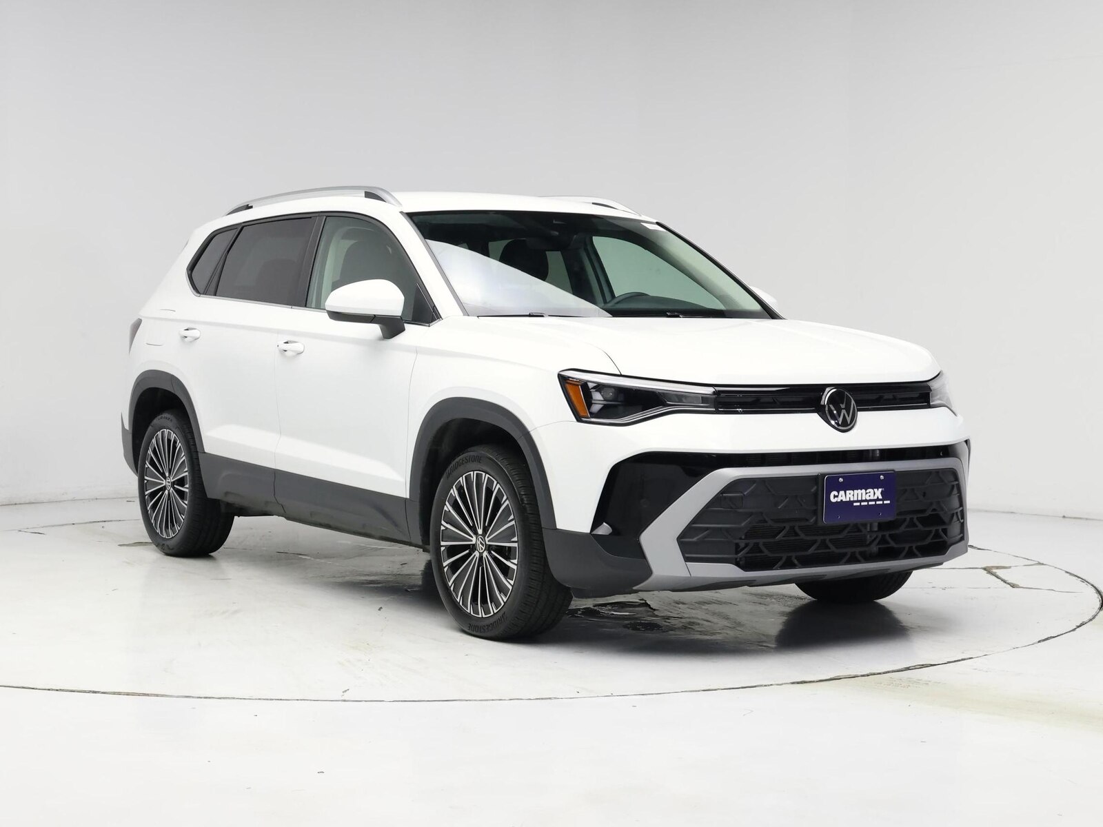 2026 Volkswagen Taos SE, photo 2