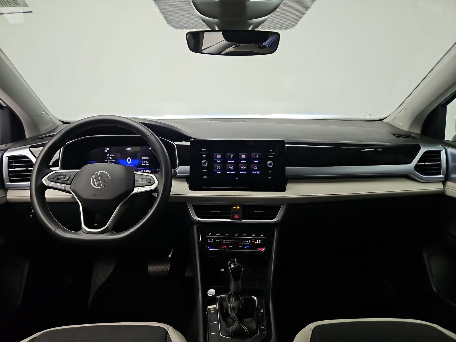 2026 Volkswagen Taos SE, photo 10