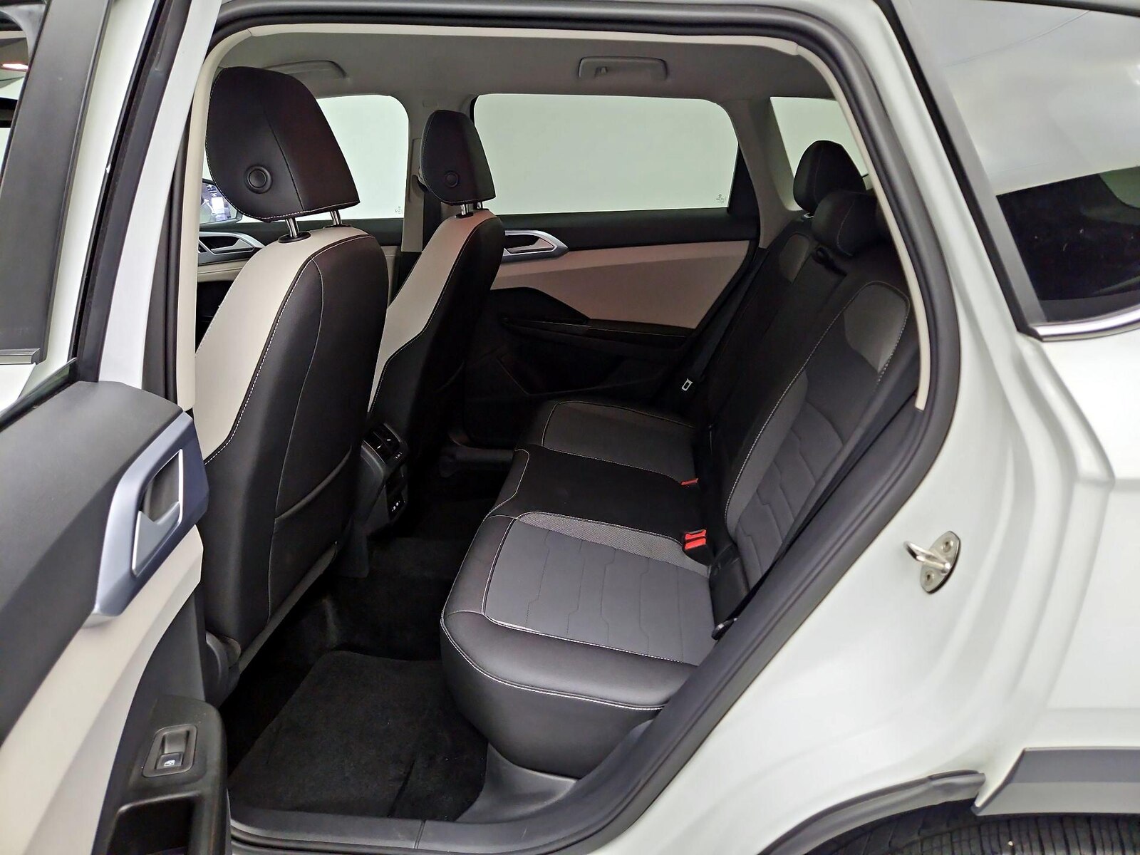 2026 Volkswagen Taos SE, photo 20