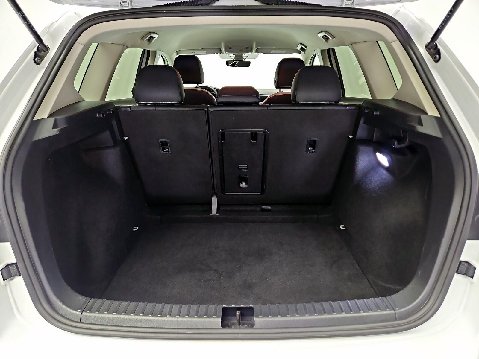 2026 Volkswagen Taos SE, photo 21
