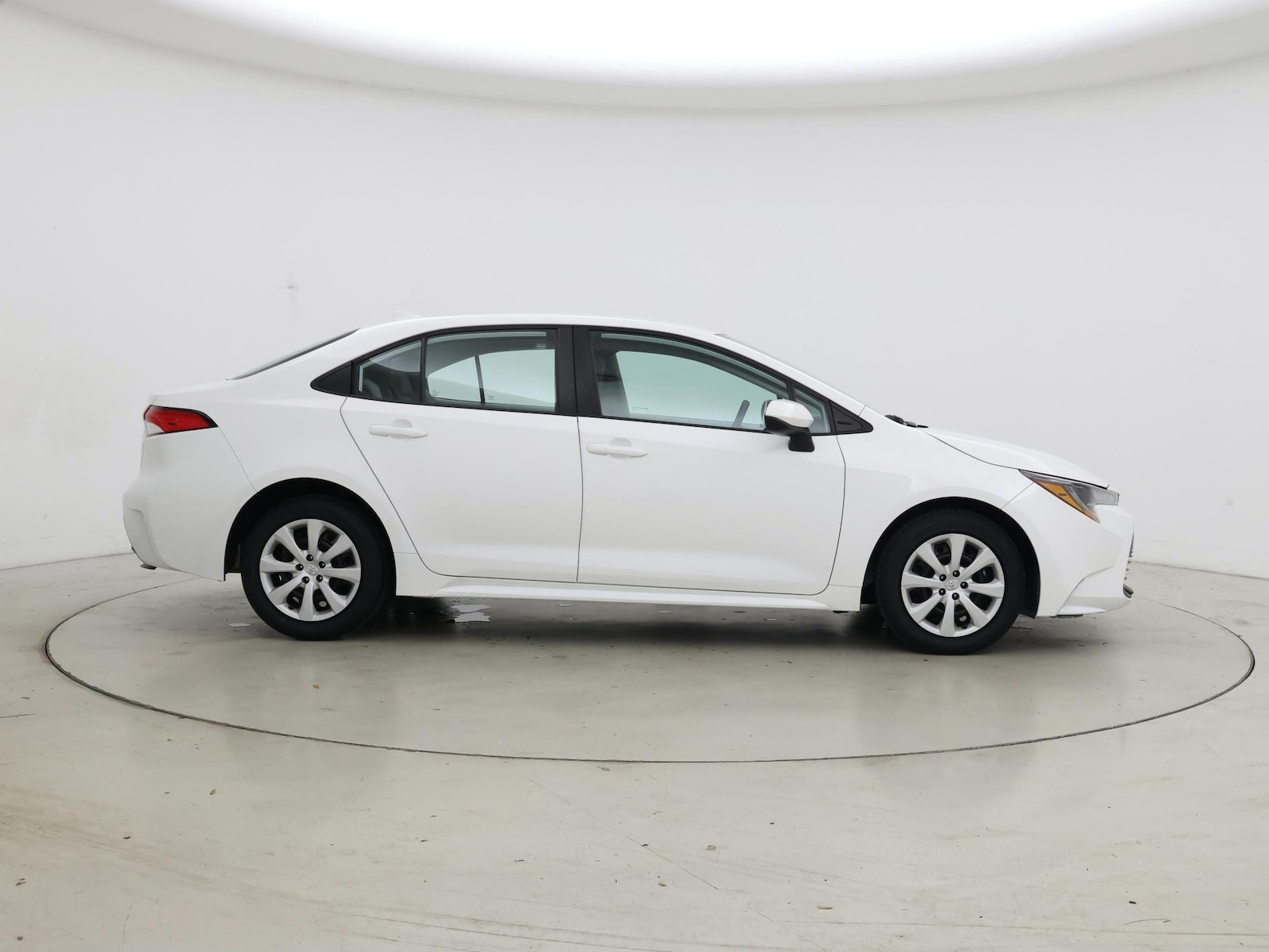 2024 Toyota Corolla LE - Photo 8