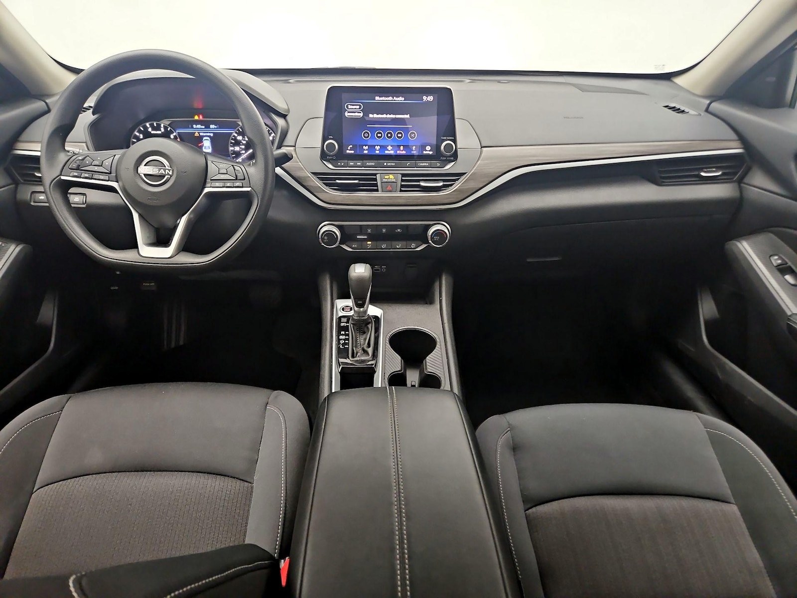 2025 Nissan Altima SV - Photo 10