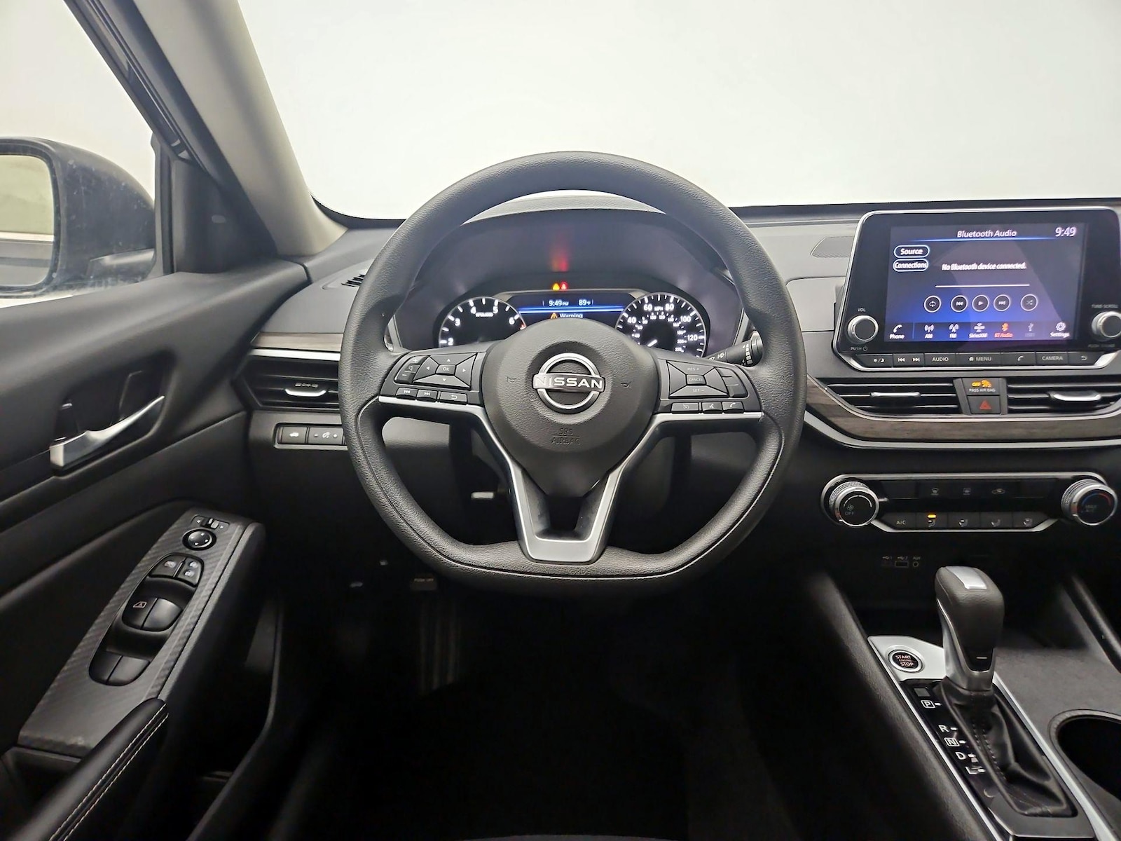 2025 Nissan Altima SV - Photo 11