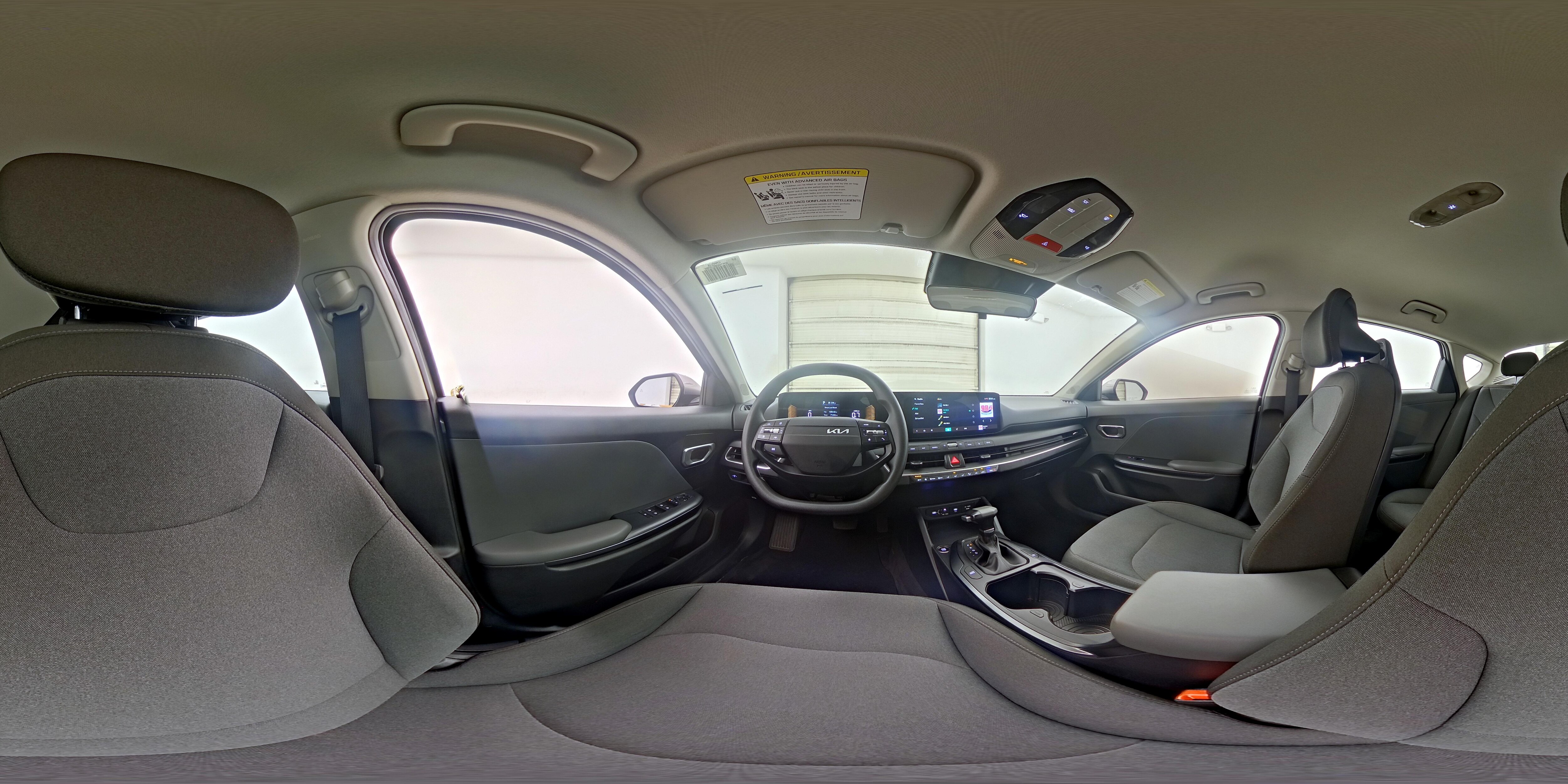 2025 Kia K4 LXS - Photo 26
