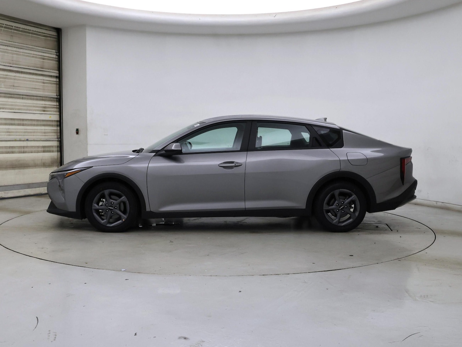 2025 Kia K4 LXS - Photo 4