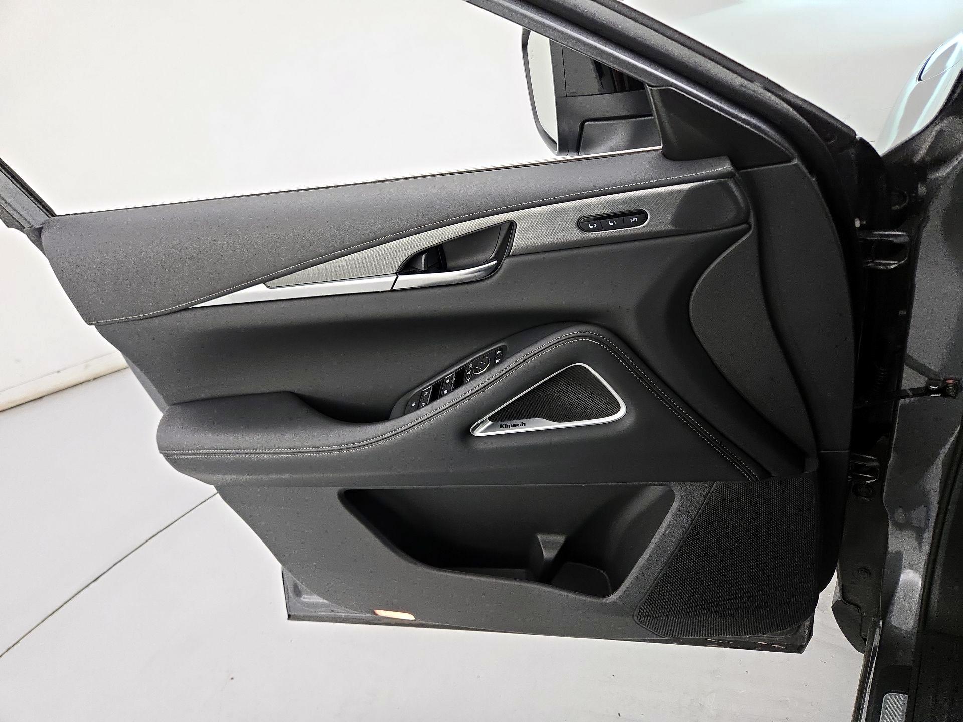 Thumbnail: 2026 INFINITI QX60 - 12