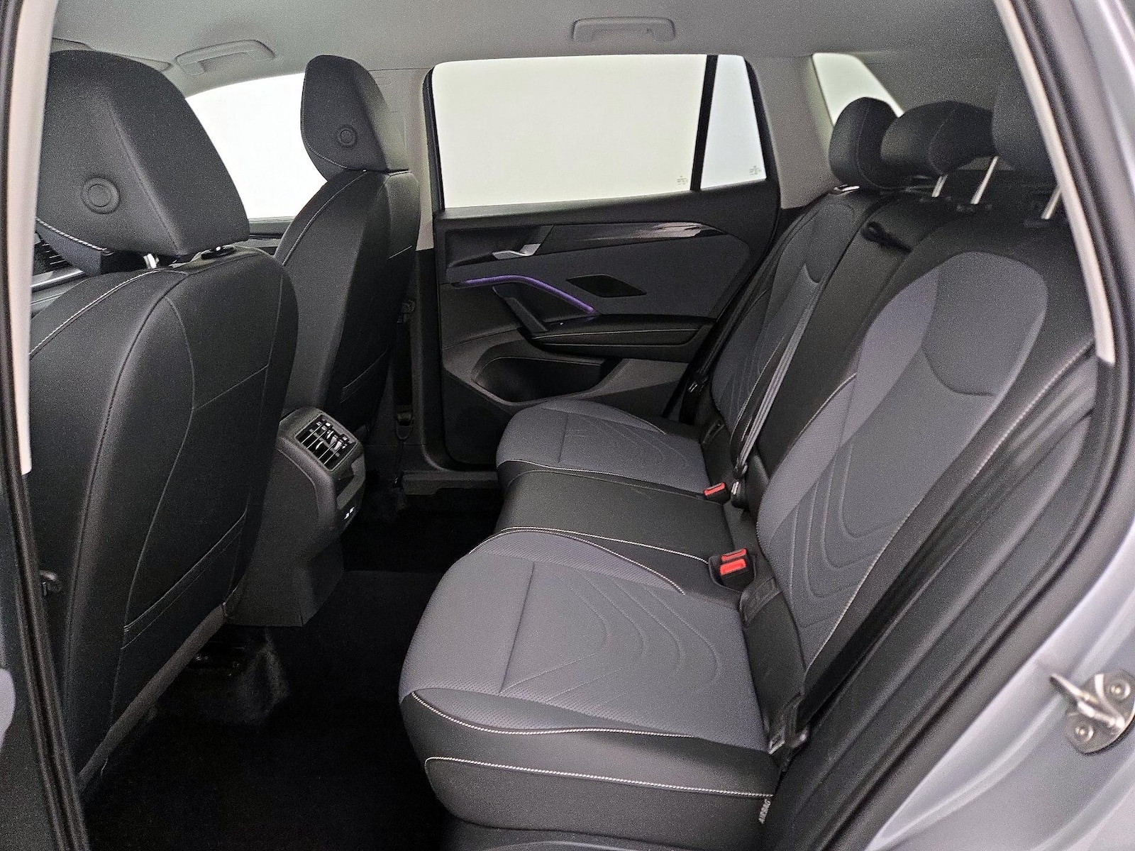 2026 Volkswagen Tiguan SE - Photo 20