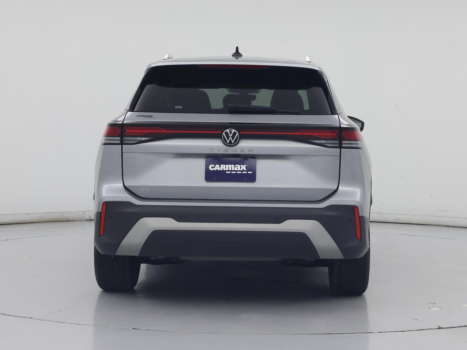 2026 Volkswagen Tiguan SE - Photo 7