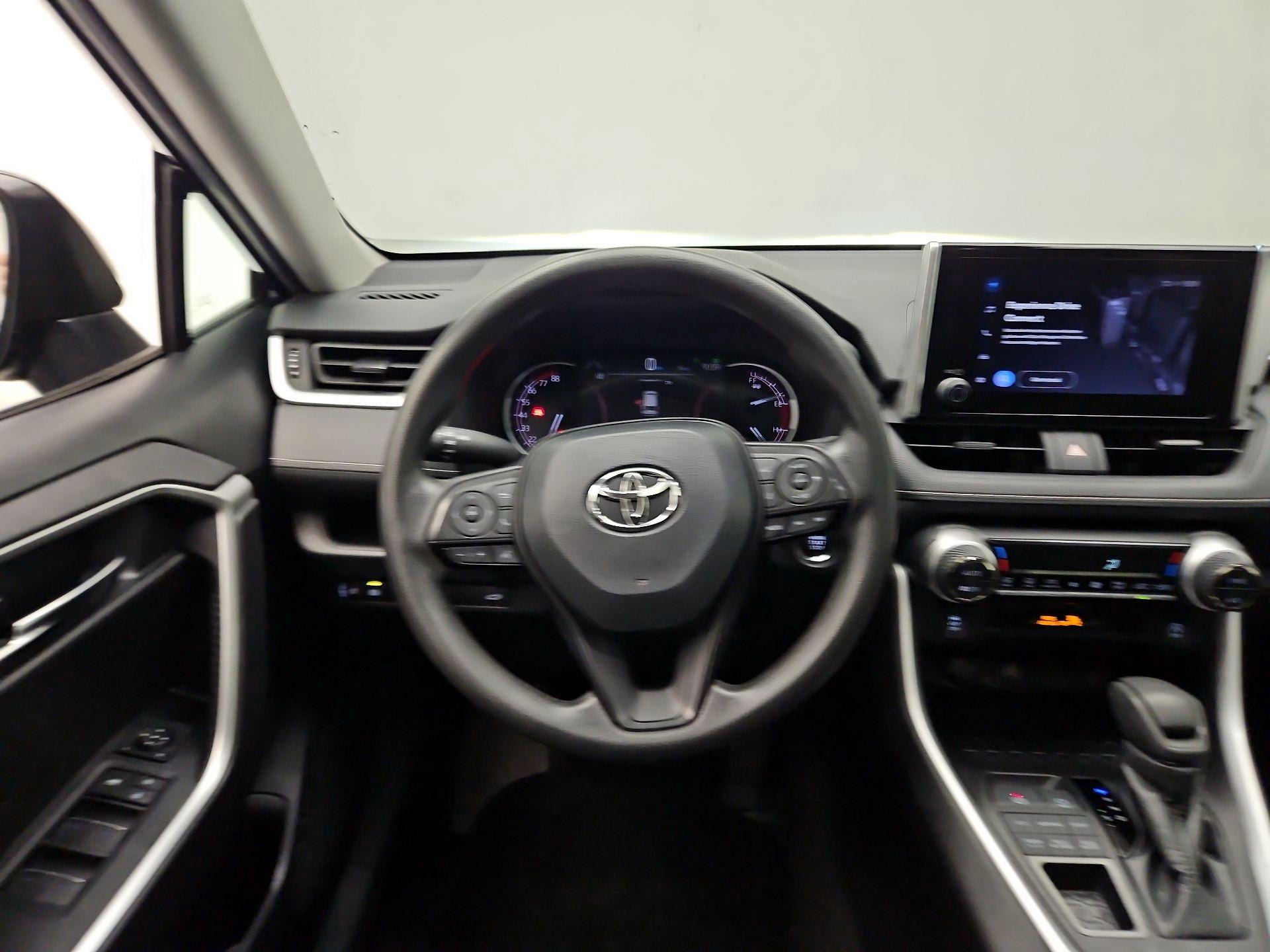 Thumbnail: 2024 Toyota RAV4 - 10