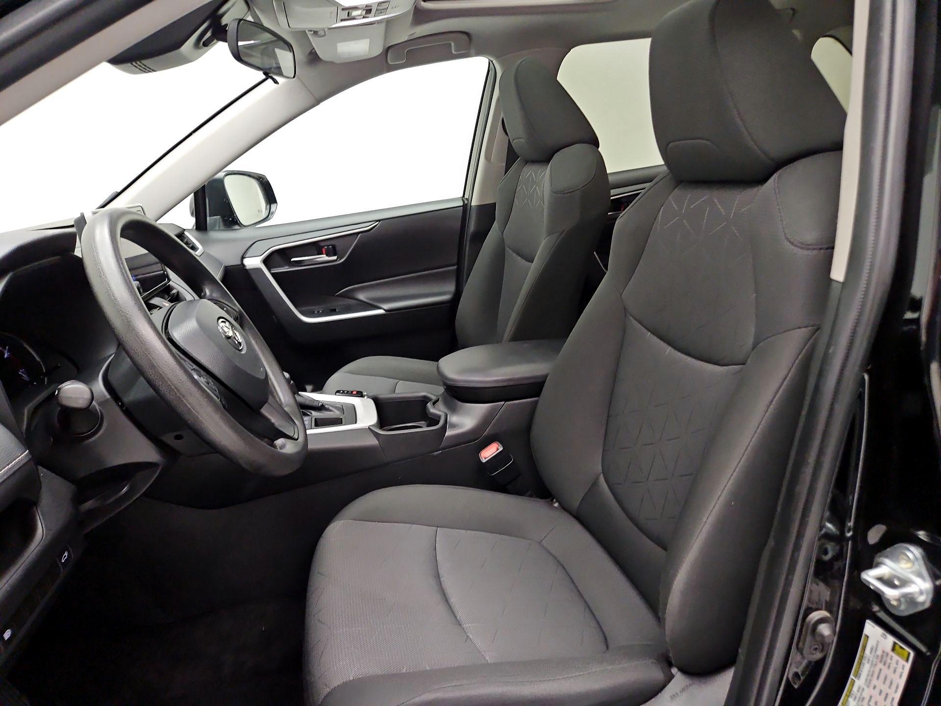 Thumbnail: 2024 Toyota RAV4 - 11