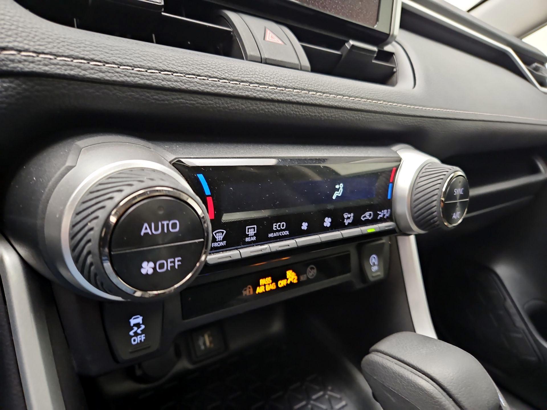 Thumbnail: 2024 Toyota RAV4 - 16