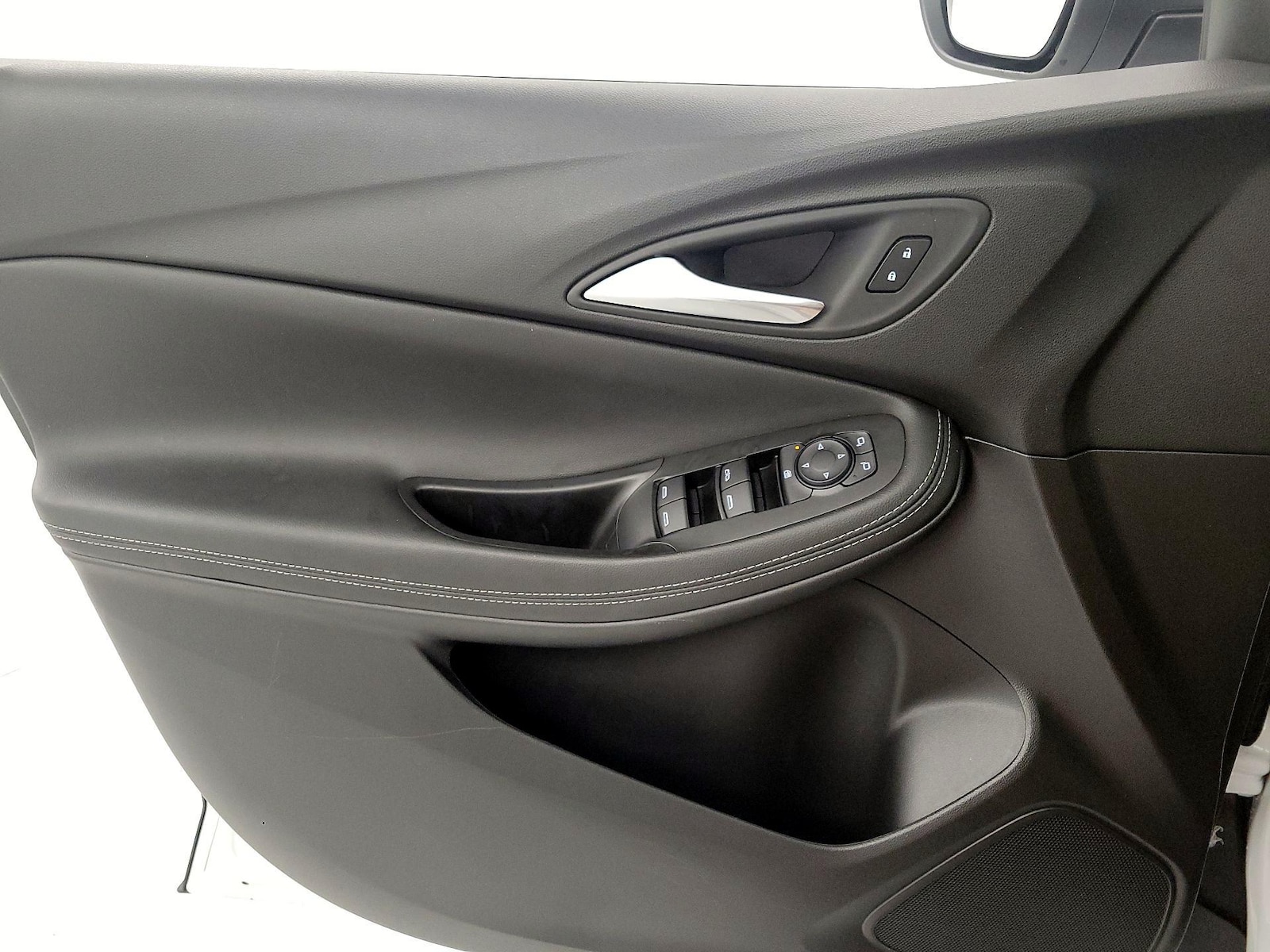 2025 Buick Encore GX Preferred - Photo 13