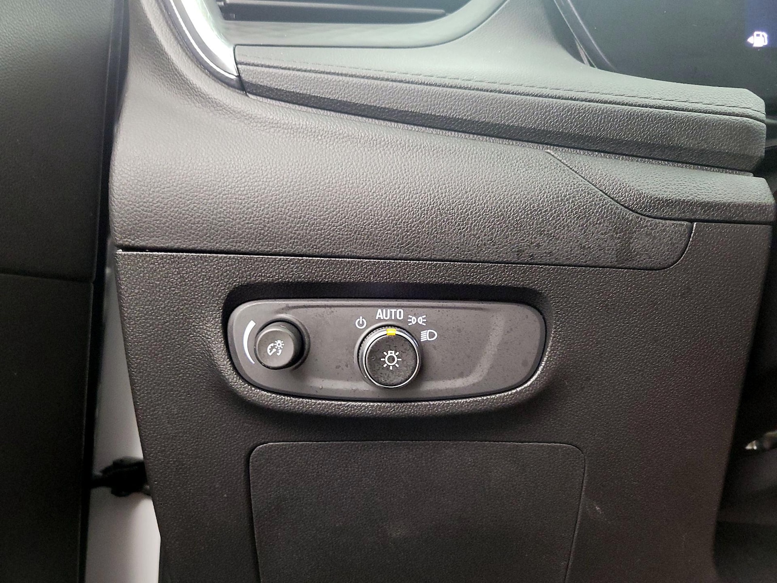 2025 Buick Encore GX Preferred - Photo 14