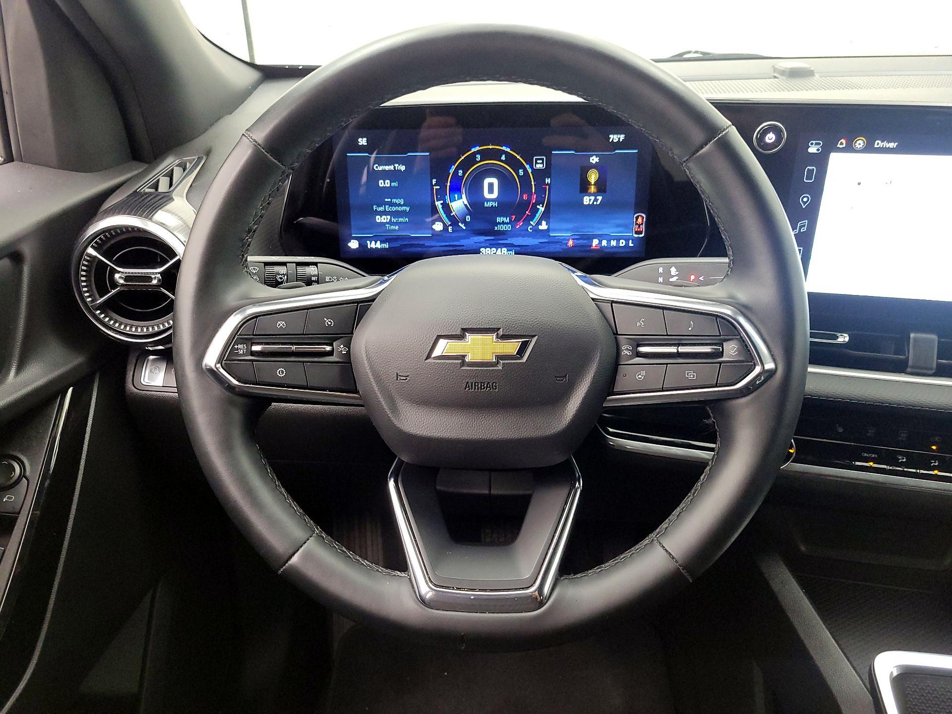 Thumbnail: 2025 Chevrolet Equinox - 10