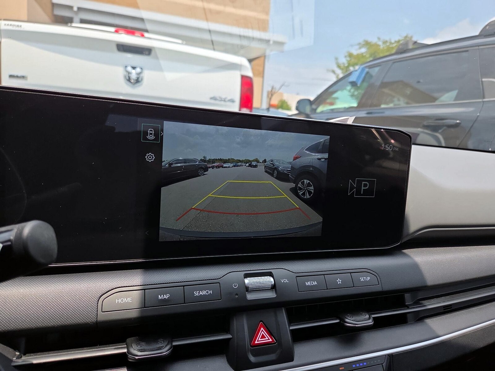 2025 Kia K4 LXS - Photo 15