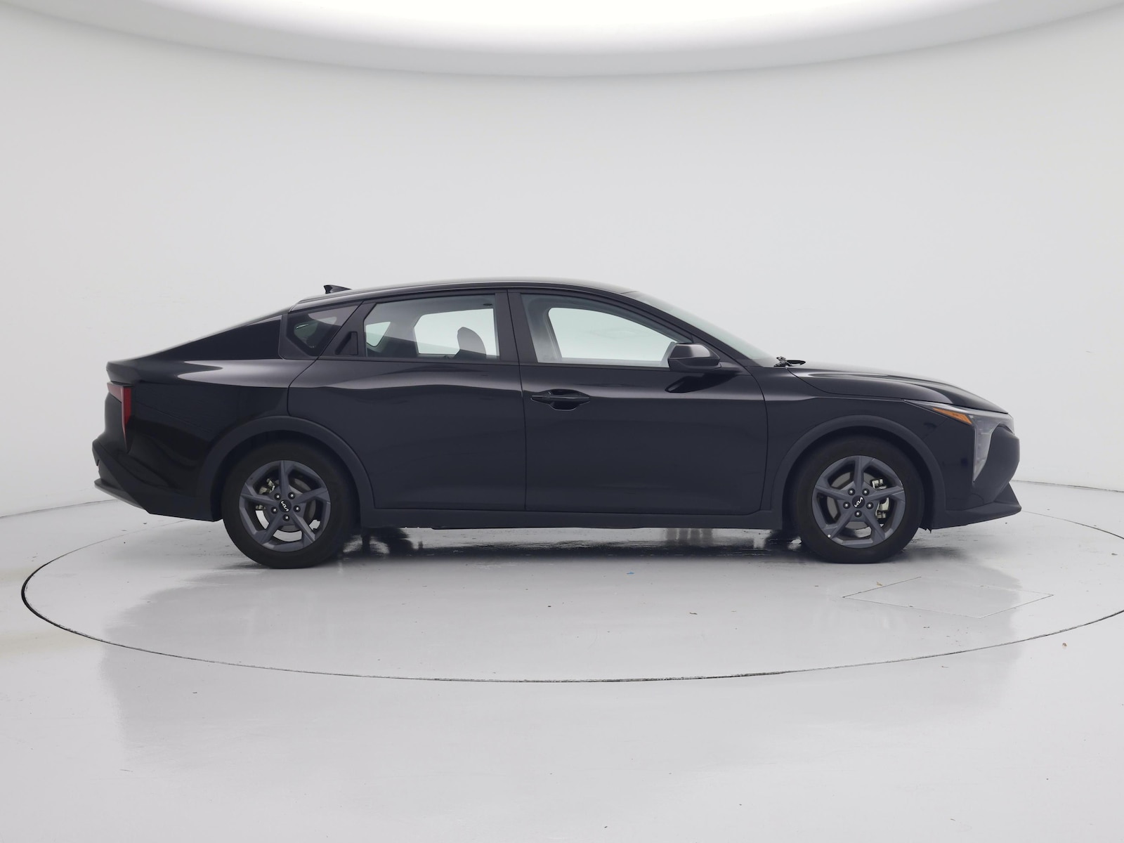 2025 Kia K4 LXS - Photo 8
