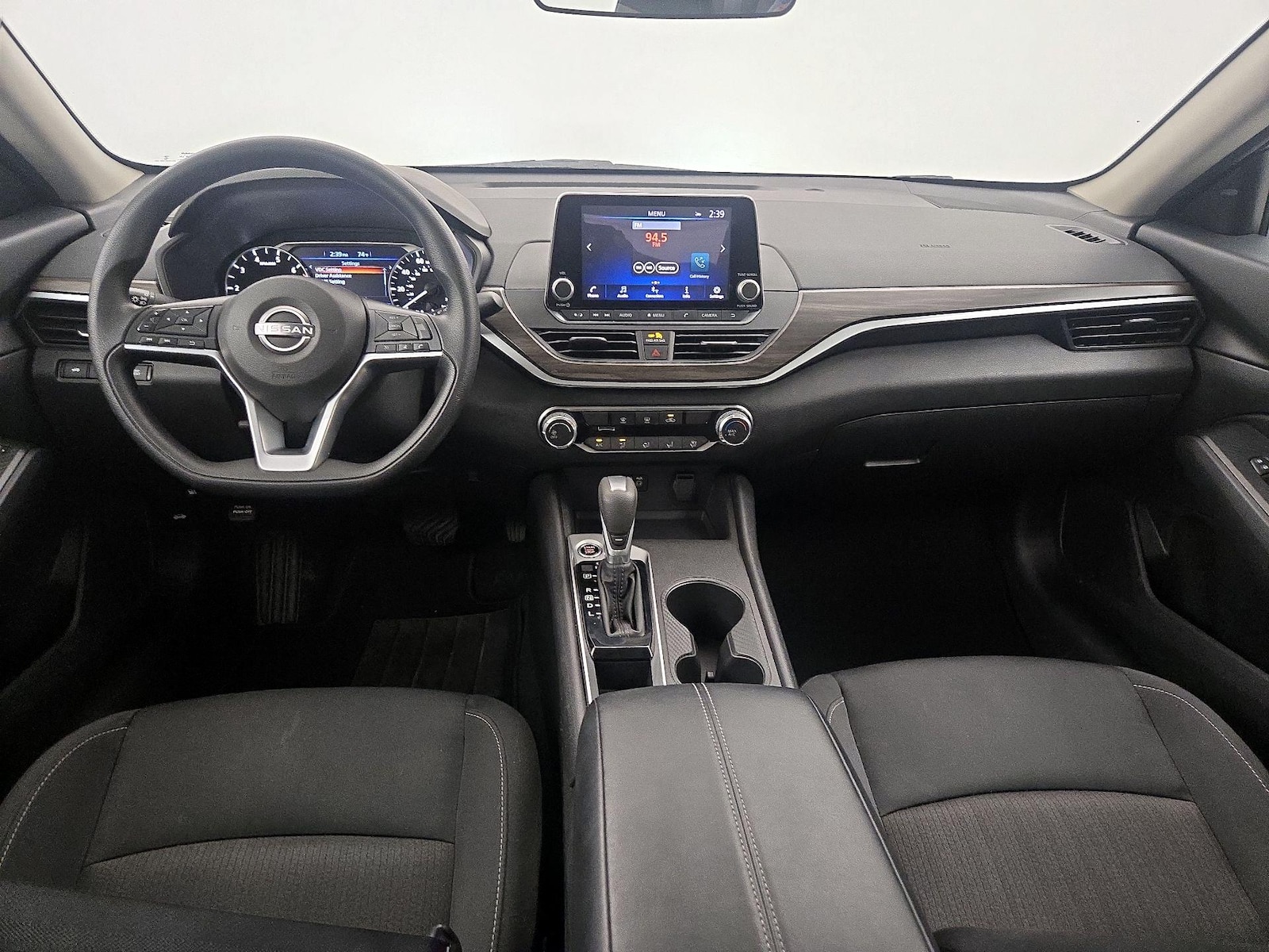 2025 Nissan Altima SV - Photo 10