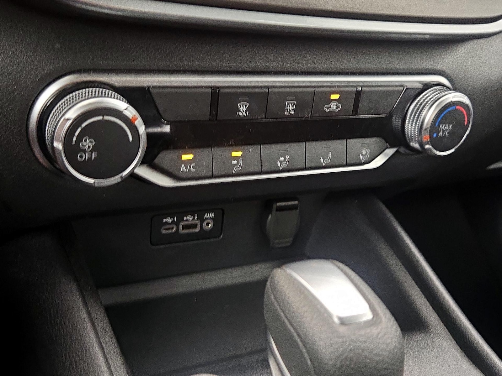 2025 Nissan Altima SV - Photo 17