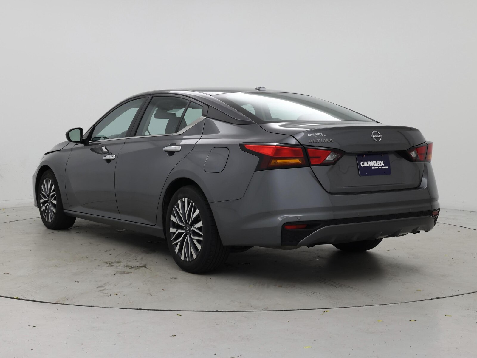 2025 Nissan Altima SV - Photo 3