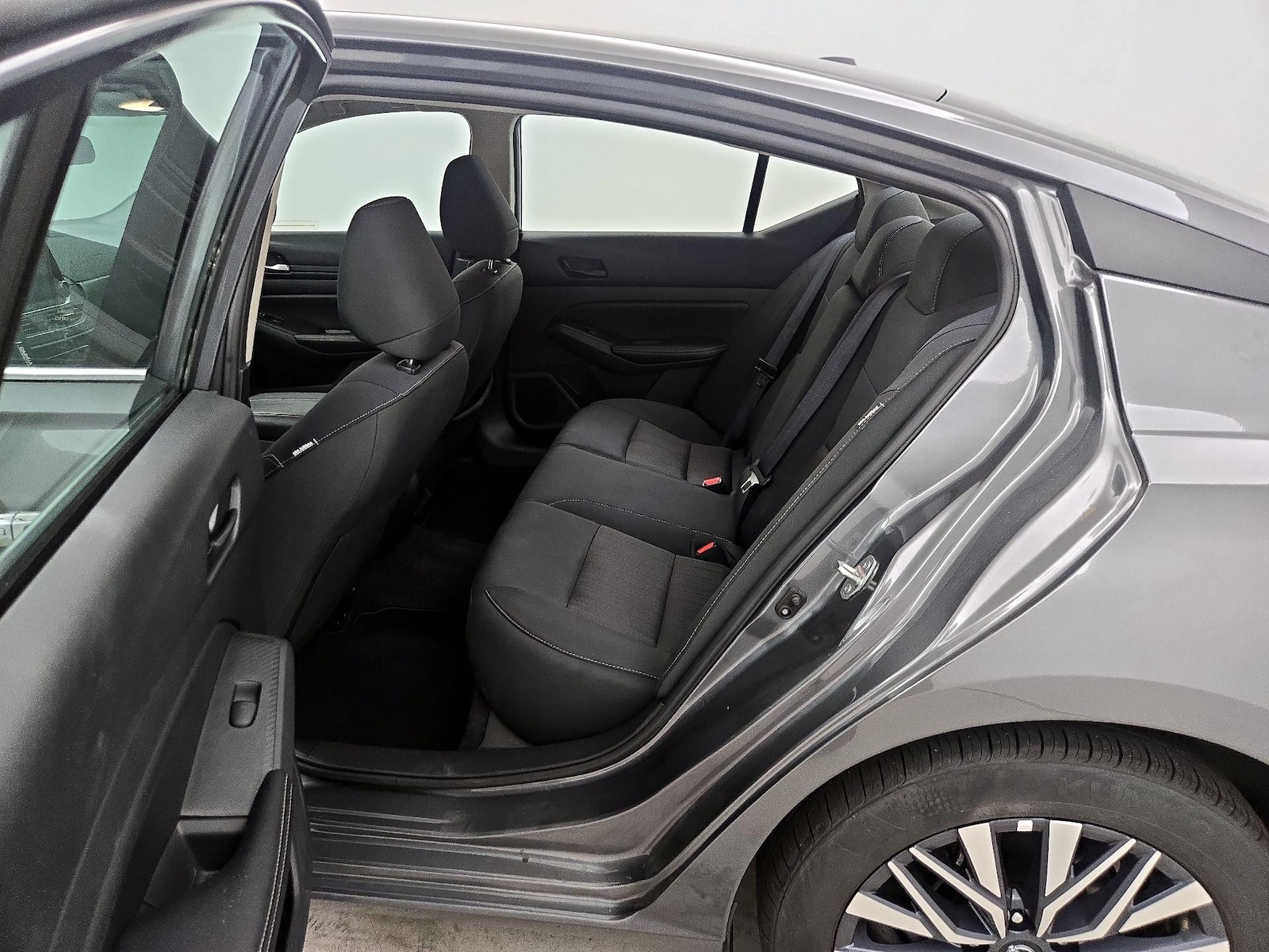 2025 Nissan Altima SV - Photo 20