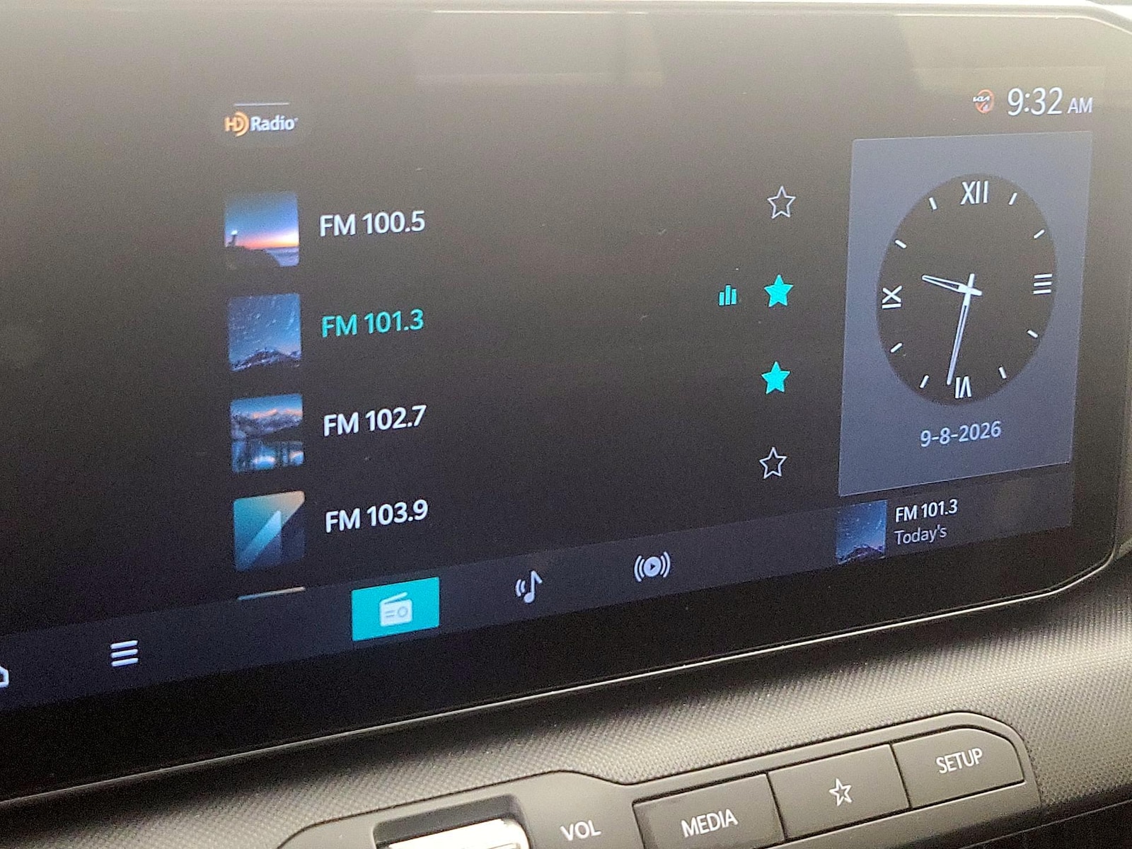 2025 Kia K4 LXS - Photo 16