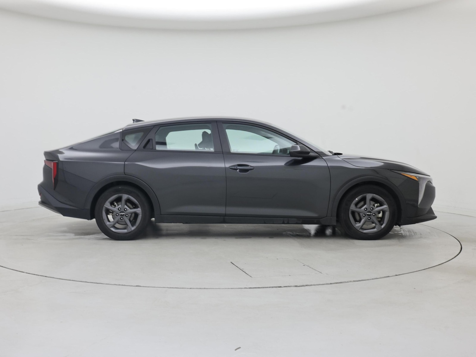 2025 Kia K4 LXS - Photo 8