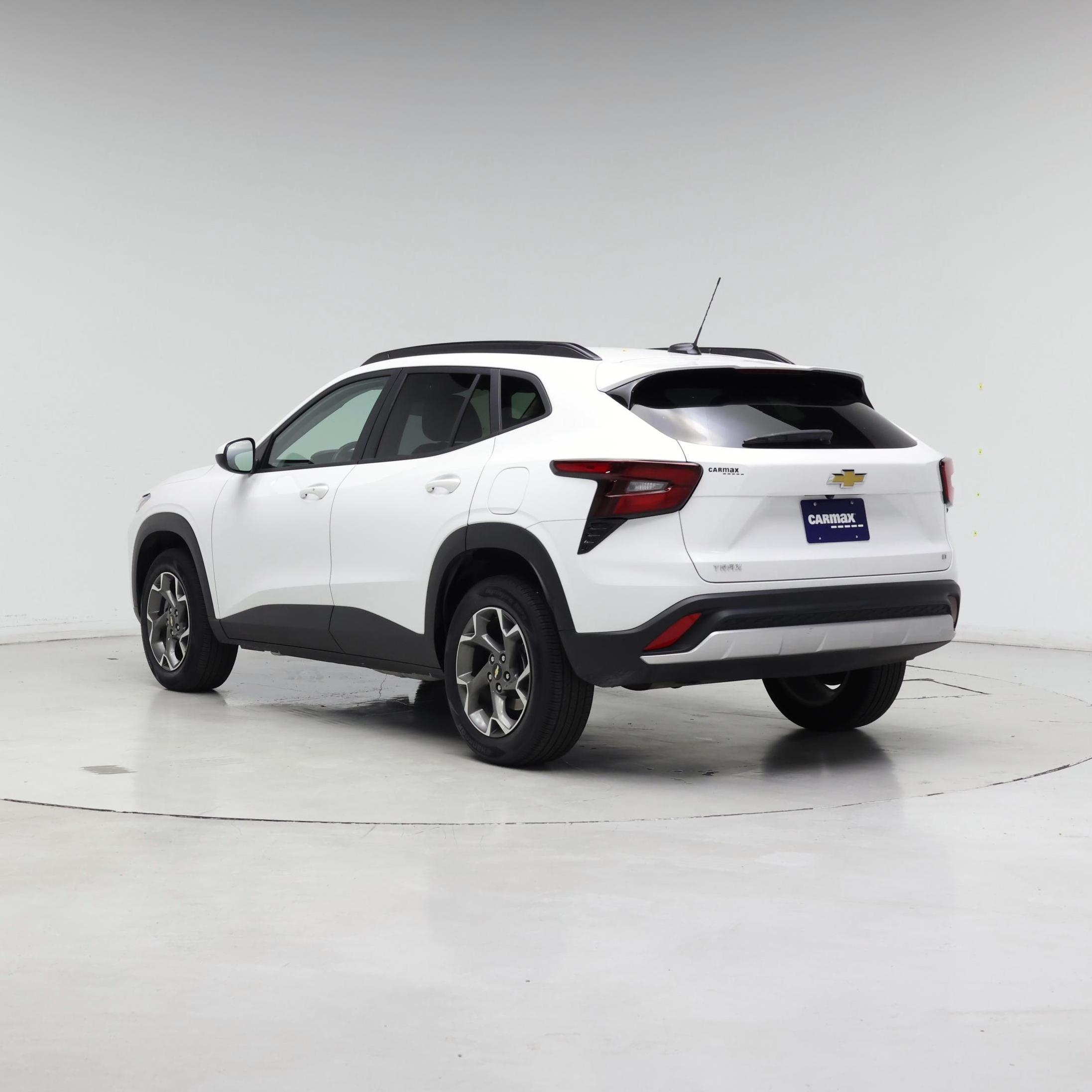 Thumbnail: 2025 Chevrolet Trax - 2