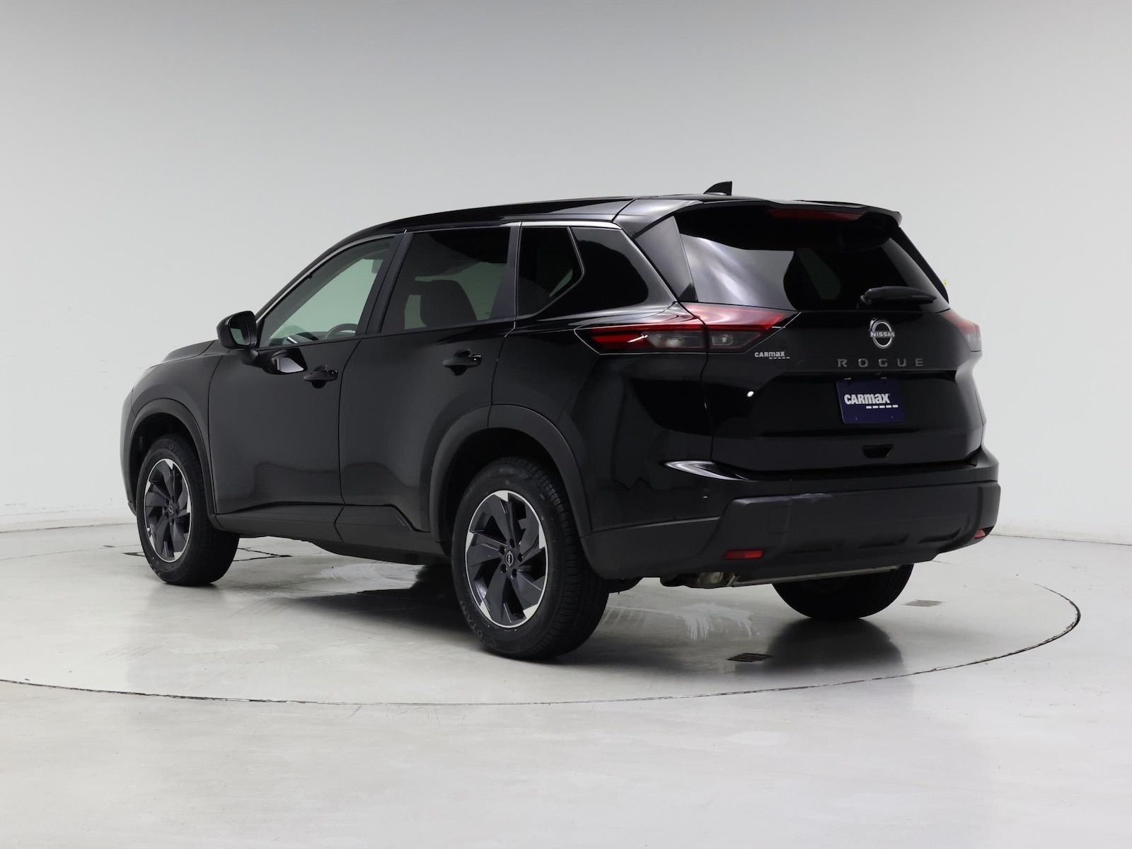 2025 Nissan Rogue SV - Photo 3