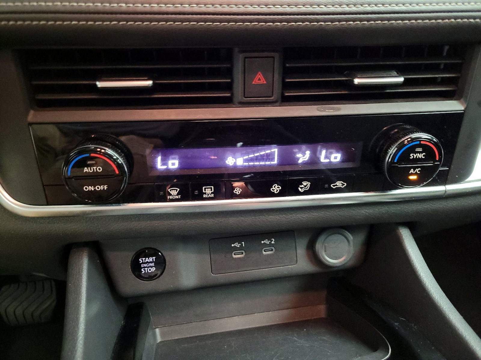 2025 Nissan Rogue SV - Photo 18