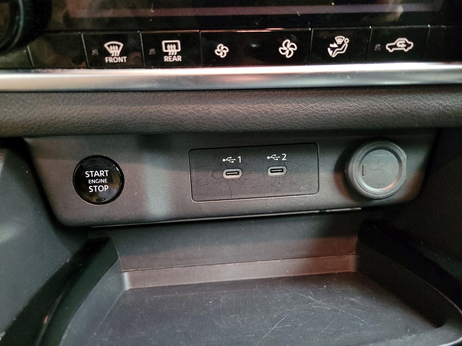2025 Nissan Rogue SV - Photo 20