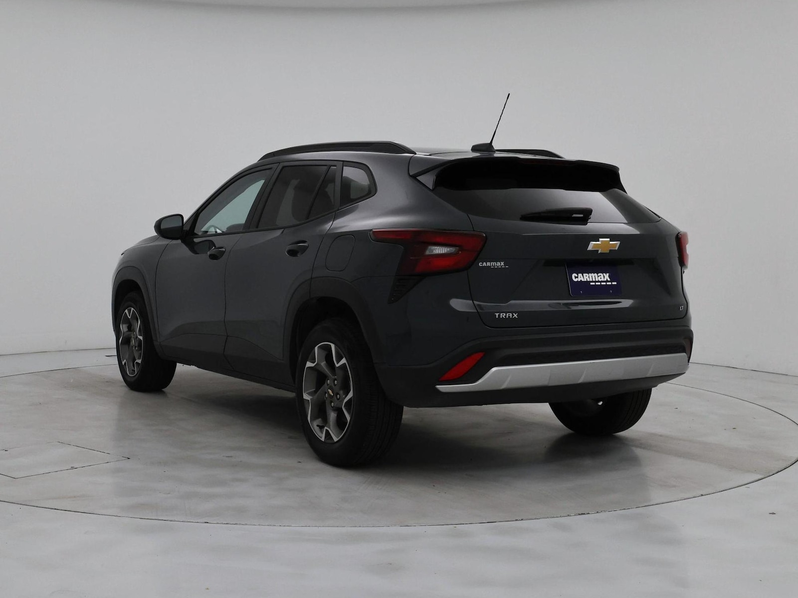2025 Chevrolet Trax LT - Photo 3