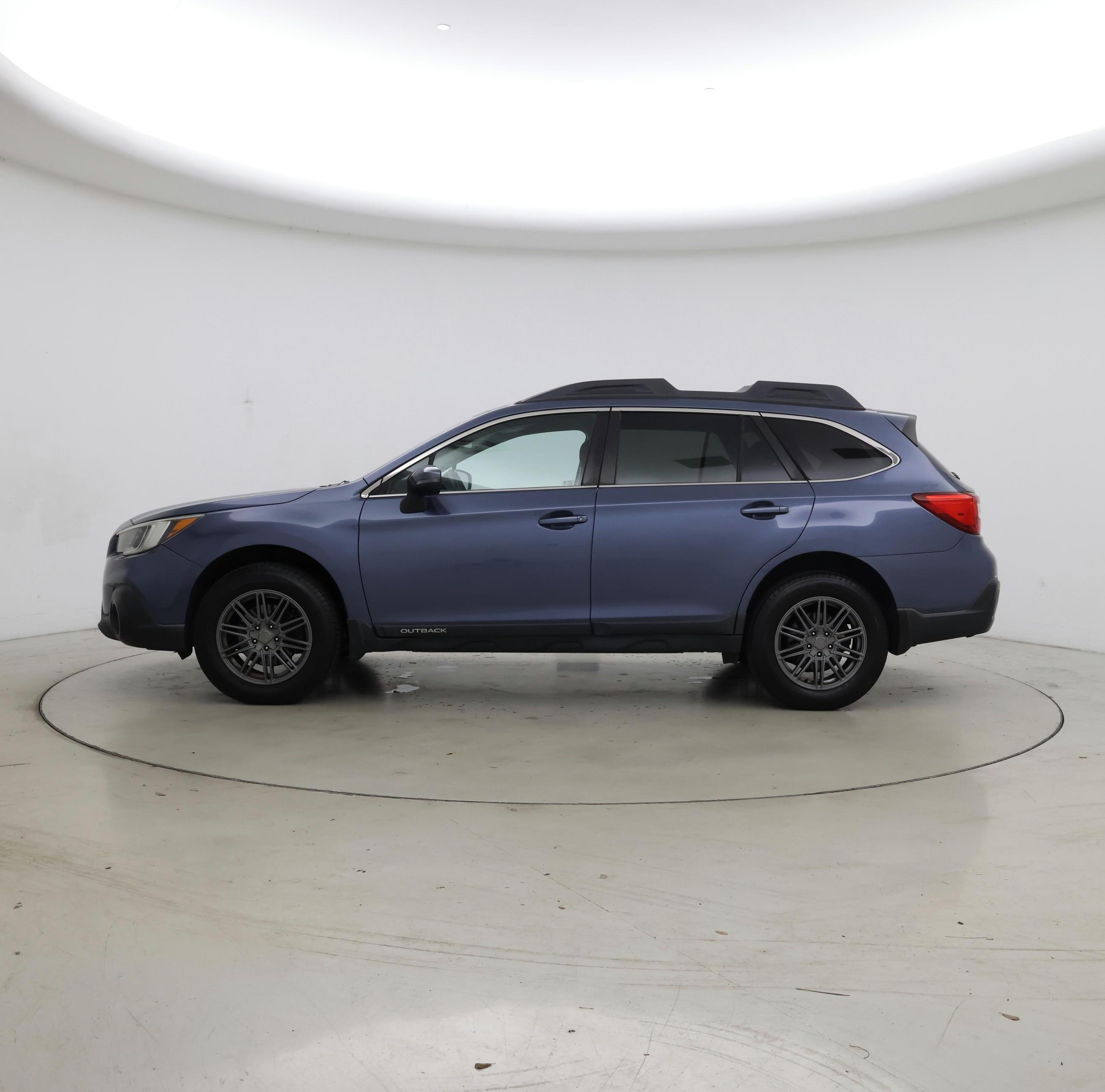 Thumbnail: 2018 Subaru Outback - 3