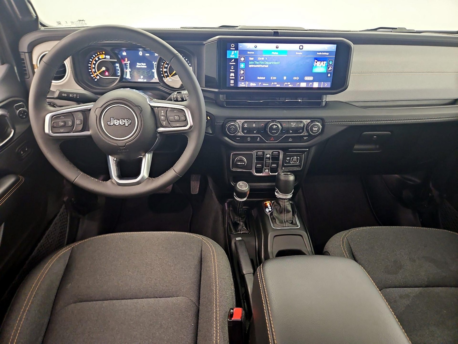 Apple CarPlay® & Android Auto™