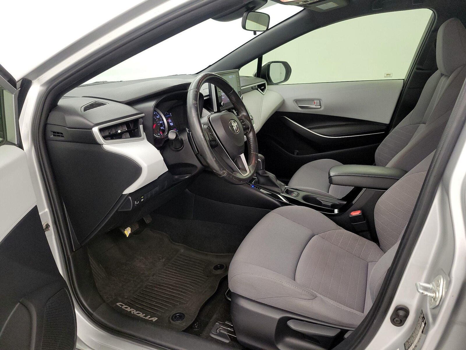 2020 Toyota Corolla SE - Photo 12