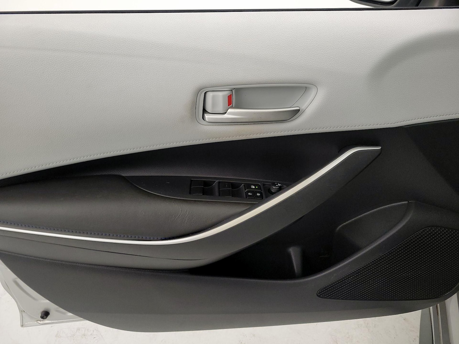 2020 Toyota Corolla SE - Photo 13