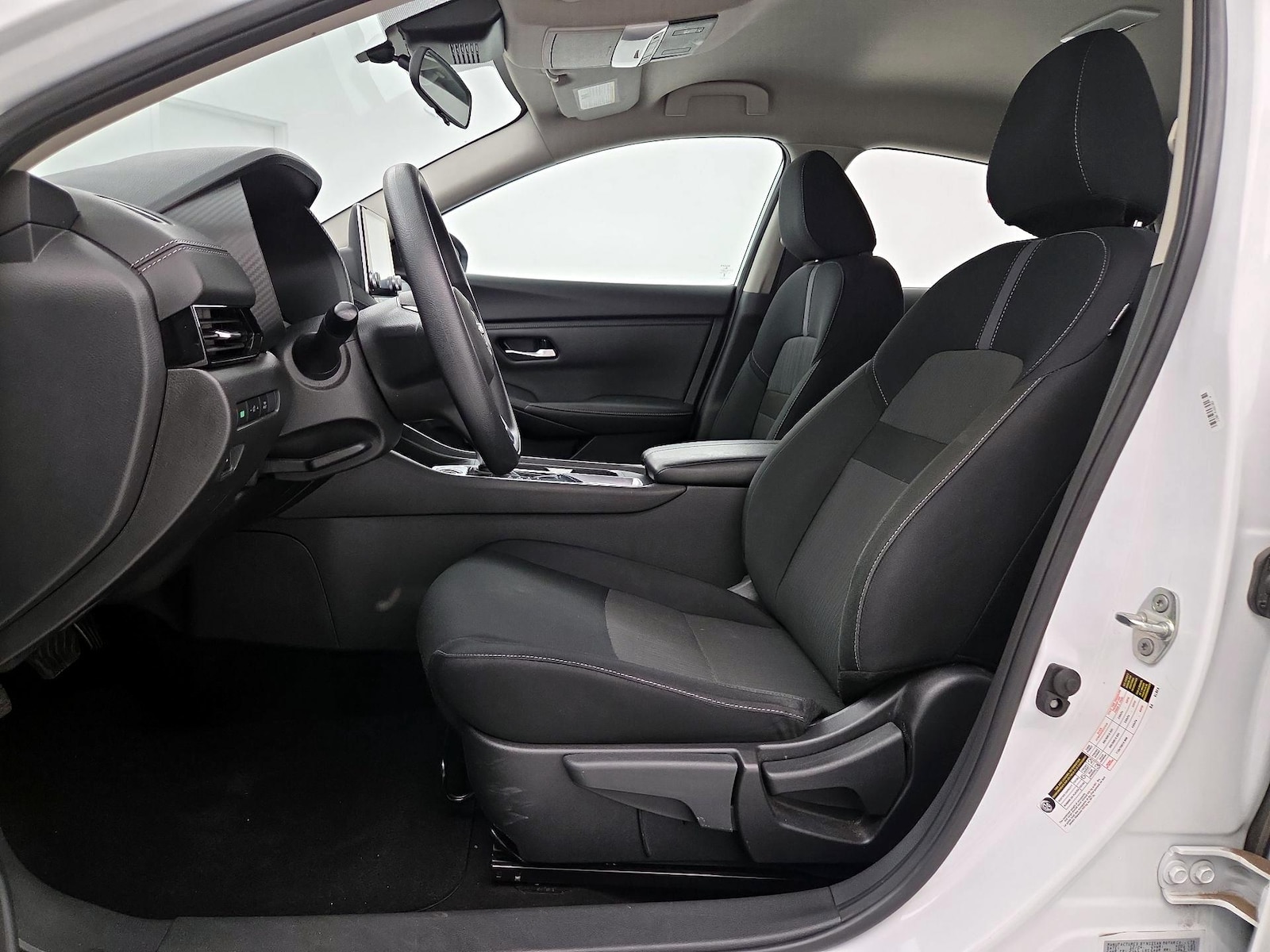 2025 Nissan Sentra SV - Photo 12