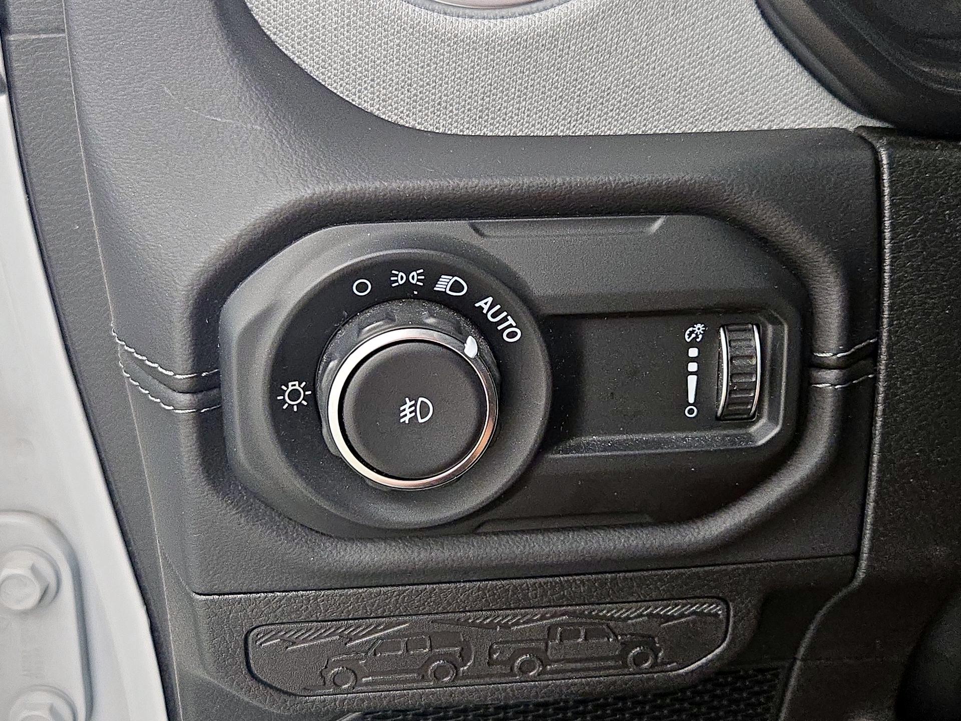 Thumbnail: 2025 Jeep Wrangler - 13