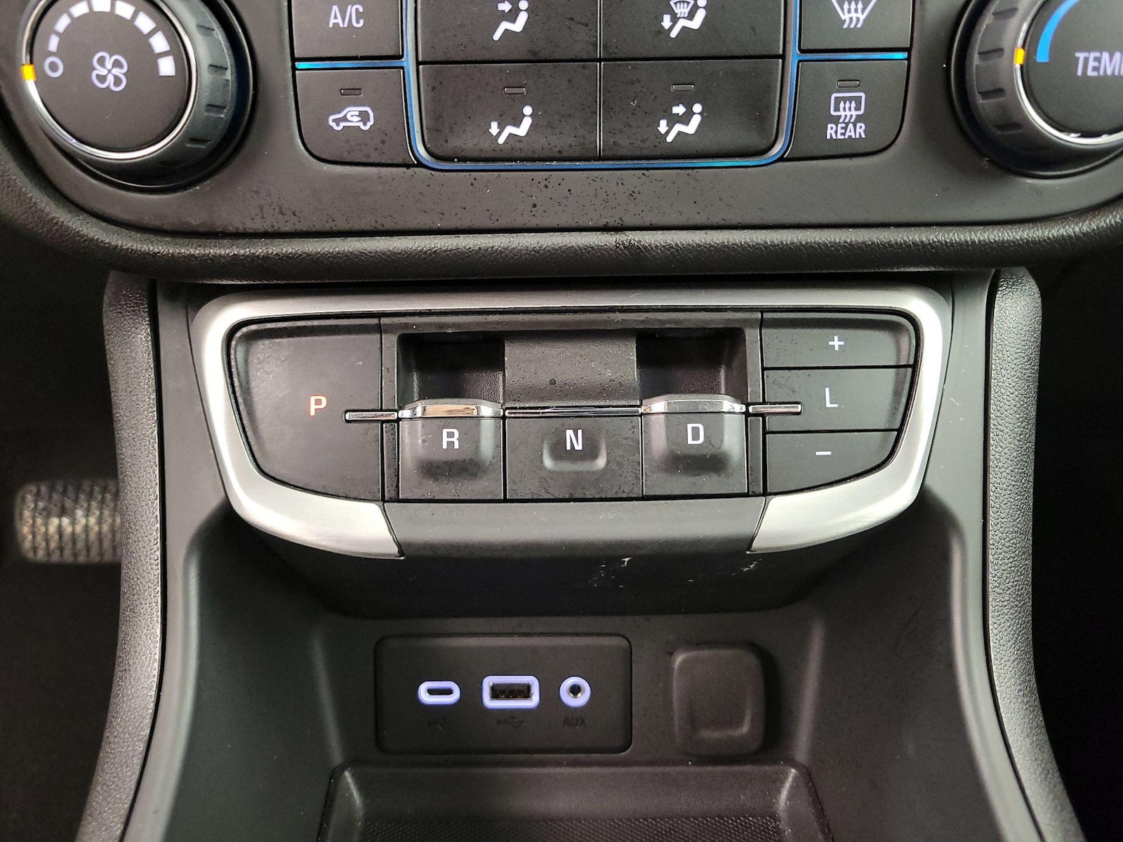 2024 GMC Terrain SLE - Photo 18