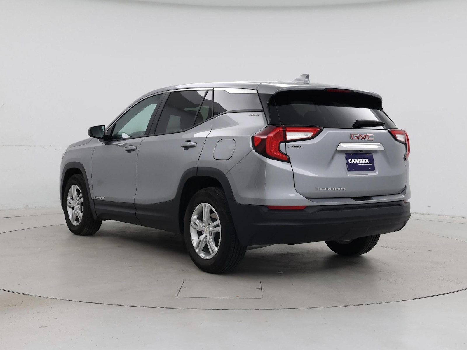 2024 GMC Terrain SLE - Photo 3